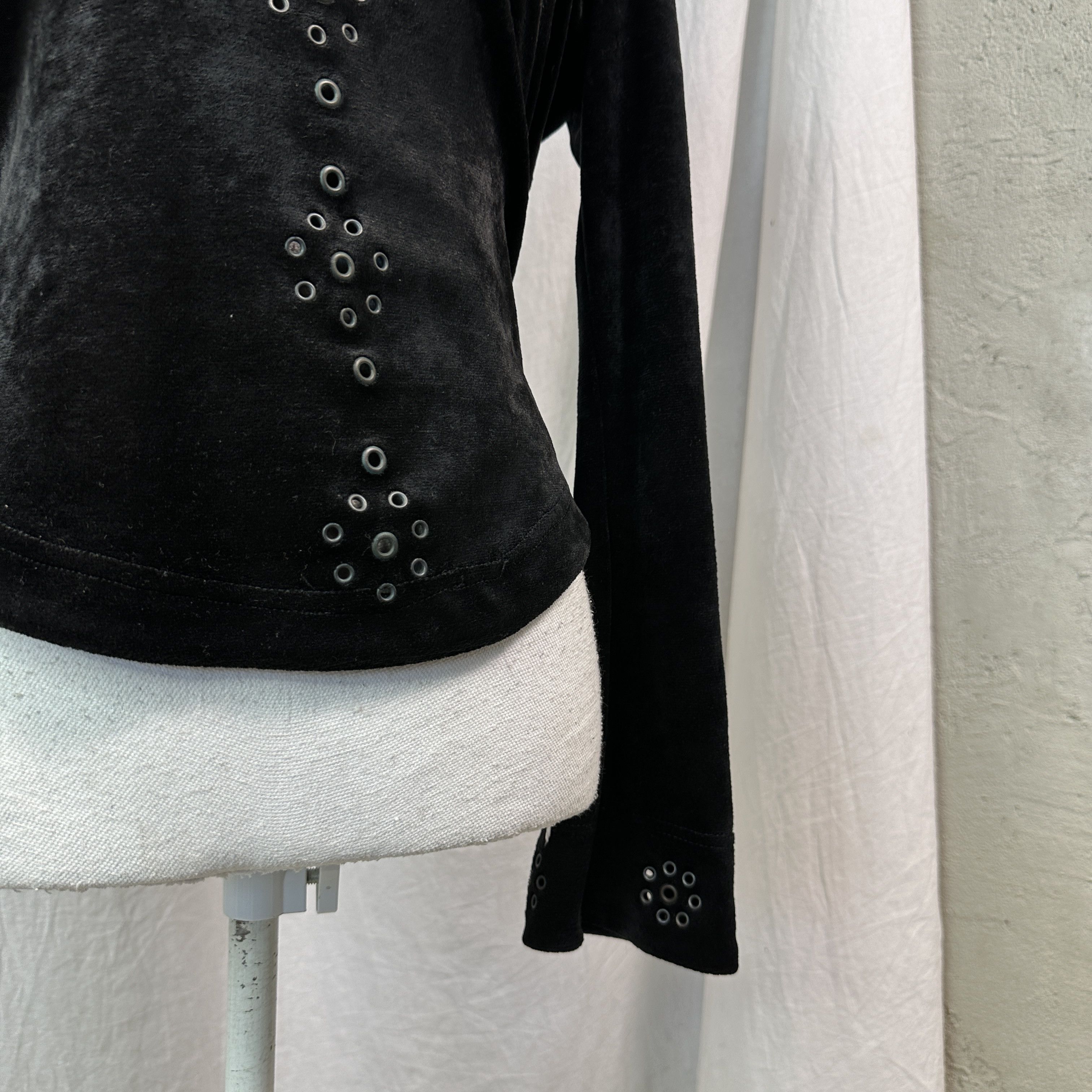 Vintage Vintage Avant Garde Fitted Morgan Velvet Eyelets Top 00s Size M / US 6-8 / IT 42-44 - 2 Thumbnail