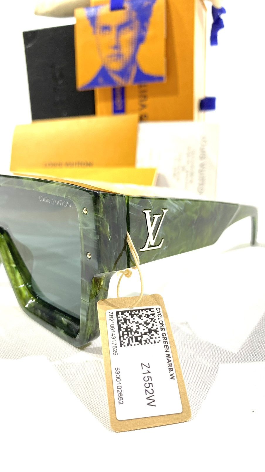 Louis Vuitton Louis Vuitton Cyclone Green Marble Sunglasses Size ONE SIZE - 6 Thumbnail