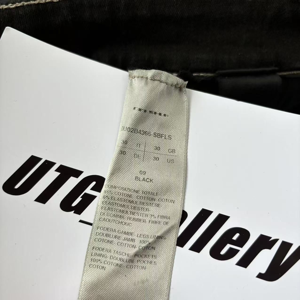 Rick Owens Drkshdw Rick Owens DRKSHDW Waxed Distressed Detroit Cut Denim Jeans Size US 30 / EU 46 - 7 Thumbnail