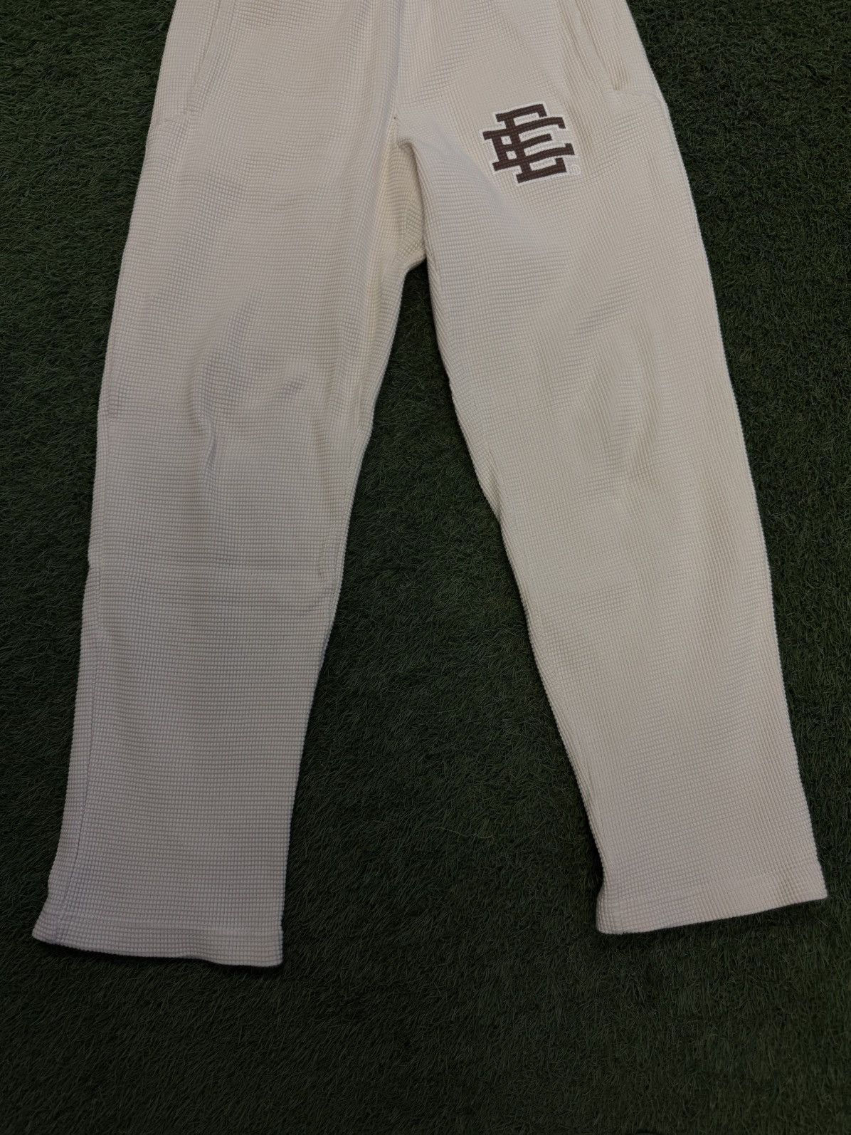 Eric Emanuel Eric Emanuel FW21 White/Brown Thermal Sweatpants Size (M) Size US 31 - 2 Thumbnail