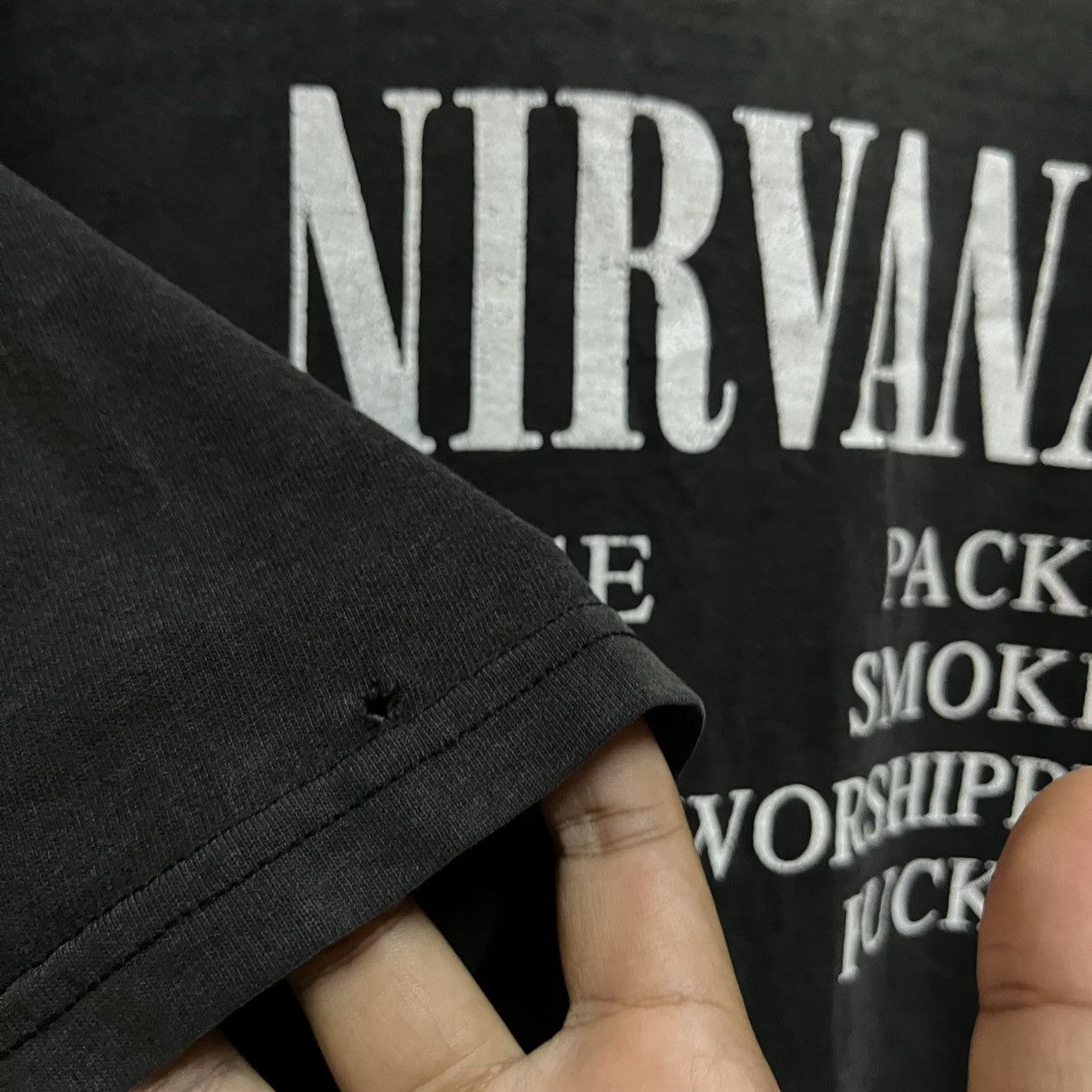 Nirvana × Vintage Vintage Distressed Grunge Nirvana Vestibule T Shirt Size US L / EU 52-54 / 3 - 7 Thumbnail