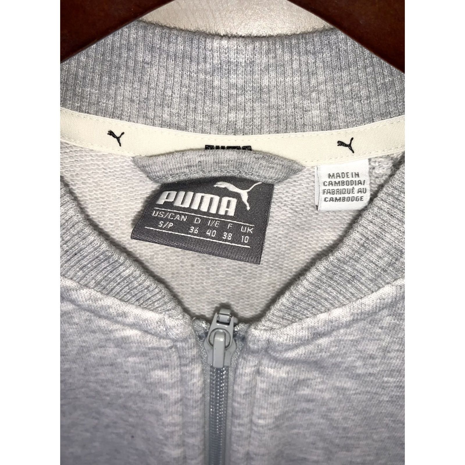 Puma Puma Women’s SZ S Gray/White Full Zip Sweater Jacket EUC #3214 Jacket XS? Size S / US 4 / IT 40 - 2 Thumbnail