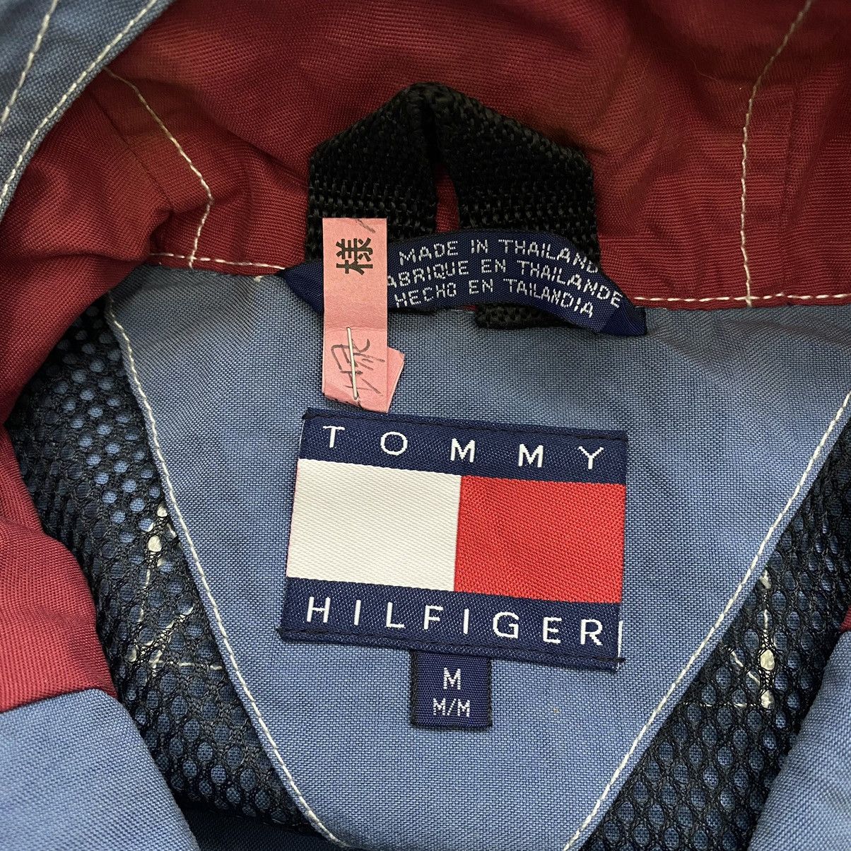 Tommy Hilfiger × Vintage Vintage TOMMY HILFIGER Hooded Embroidered Brand Logo Bomber Size US M / EU 48-50 / 2 - 4 Thumbnail