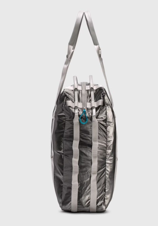 032c × Adidas REFLECTIVE SILVER TOTE FROM ADIDAS X 032C Size ONE SIZE - 8 Thumbnail