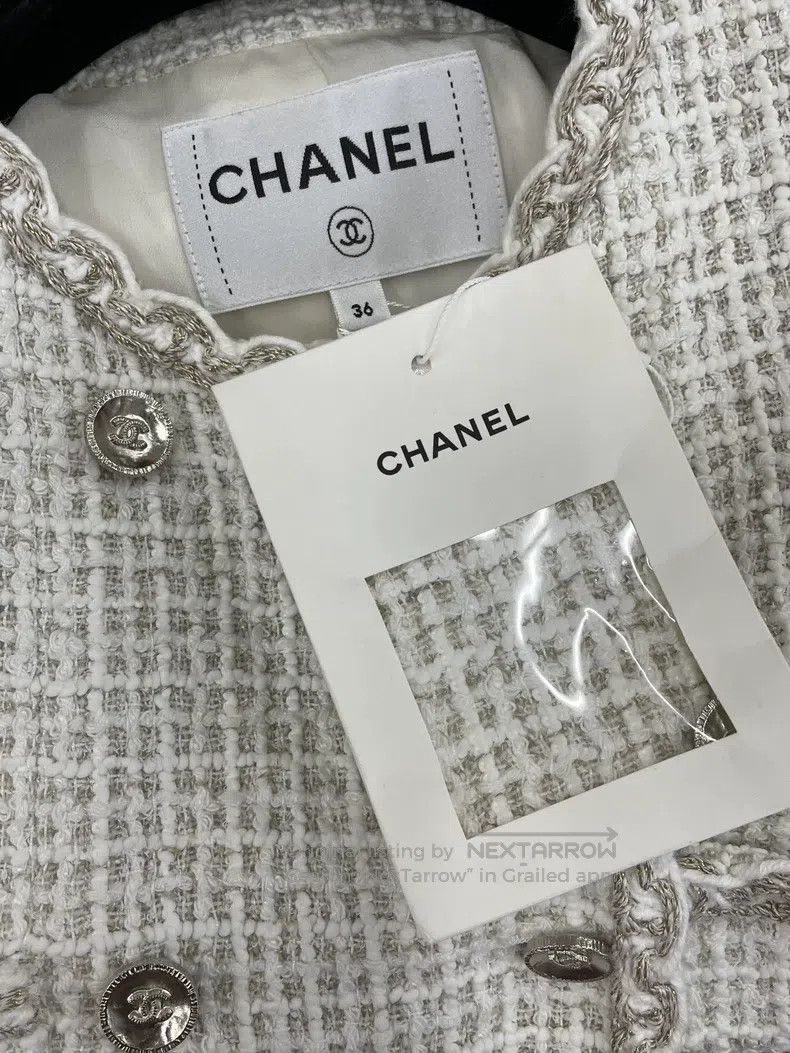 Chanel Chanel 25C white rolled tweed four-pocket double-breasted Size XS / US 0-2 / IT 36-38 - 5 Thumbnail