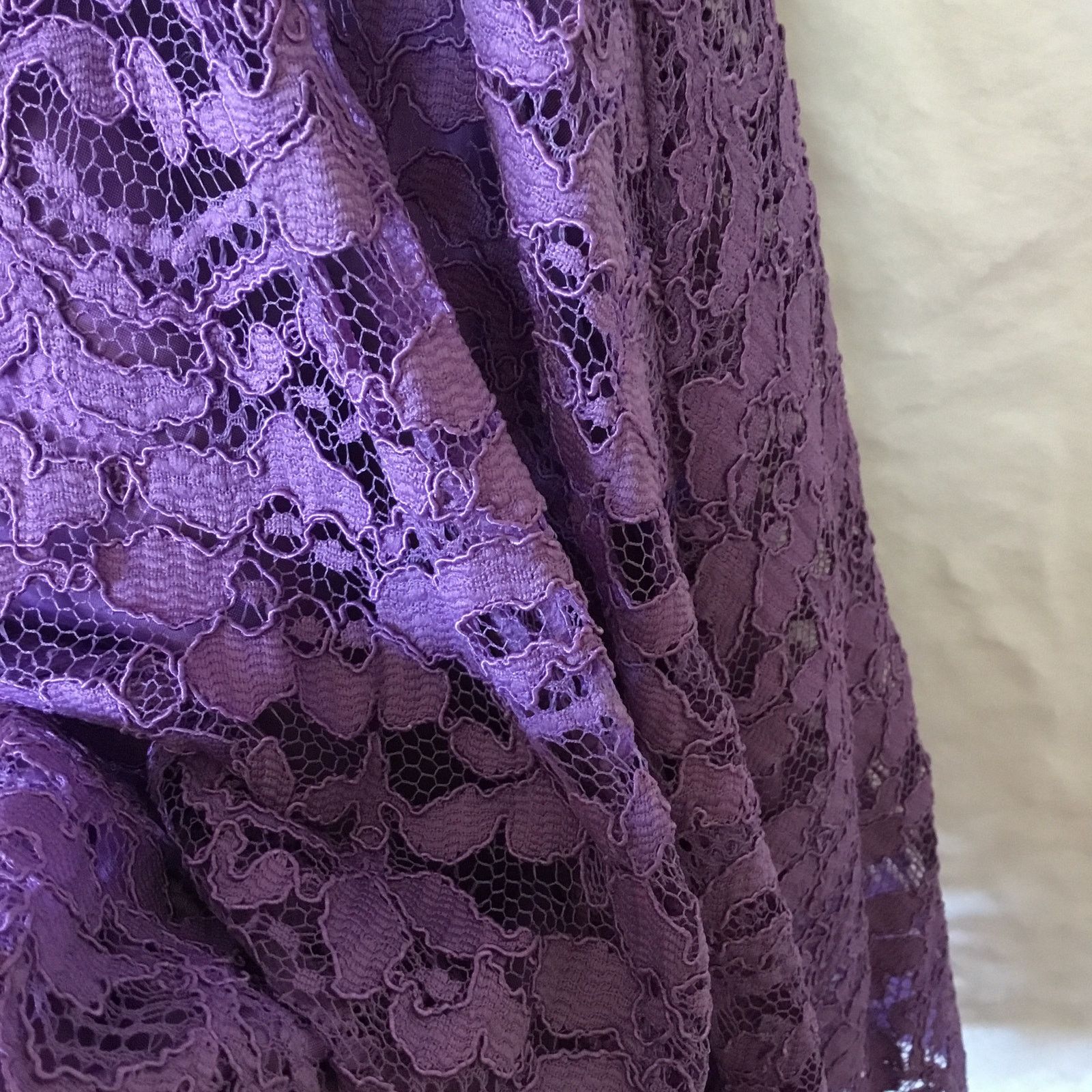 Other David's Bridal Dark Purple Strapless Lace Dress Size XS / US 0-2 / IT 36-38 - 5 Thumbnail