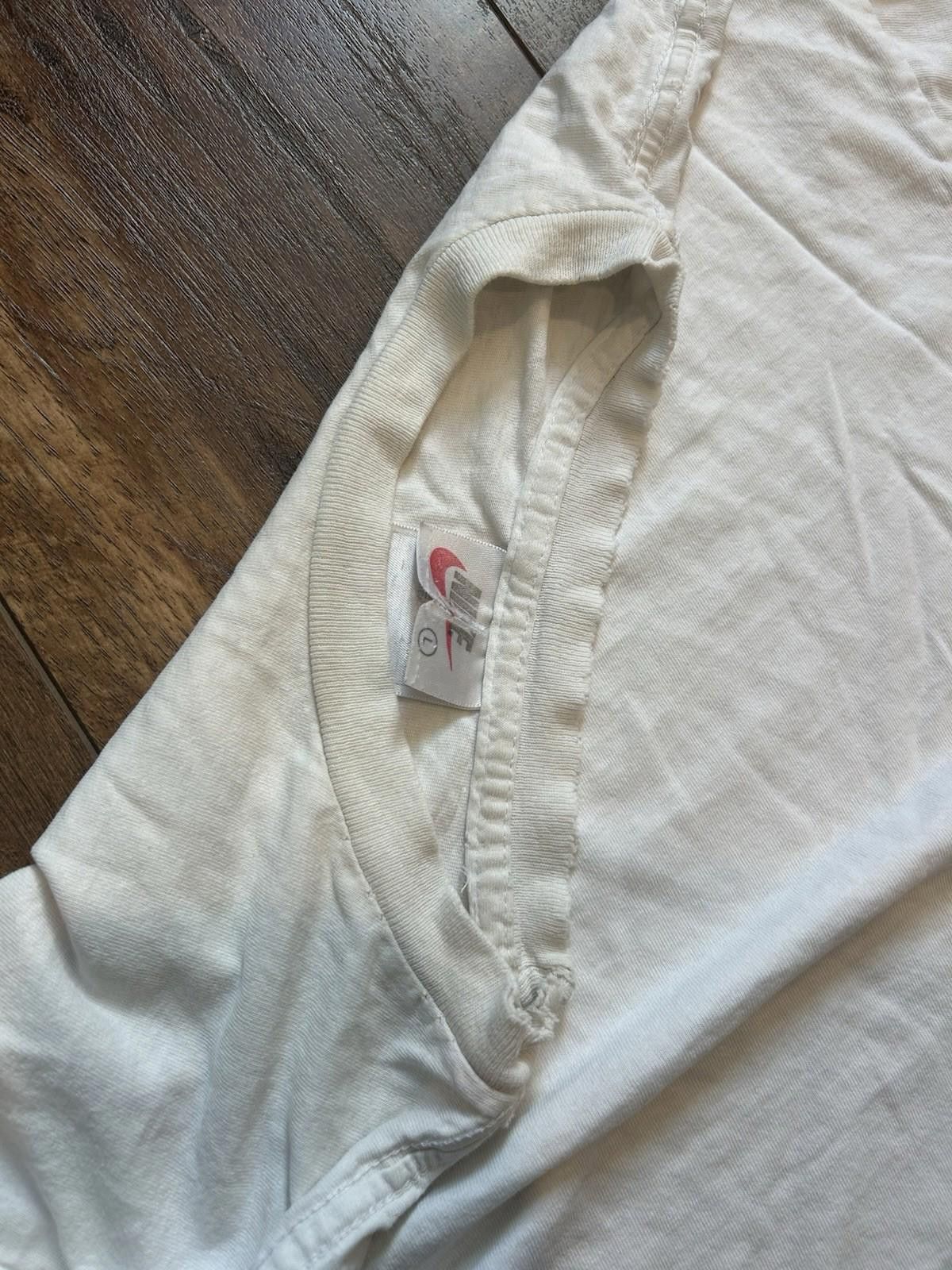 Nike Vintage 90s Nike Just Do It Boxy T Shirt White Boxy 21x24 Size US L / EU 52-54 / 3 - 6 Thumbnail