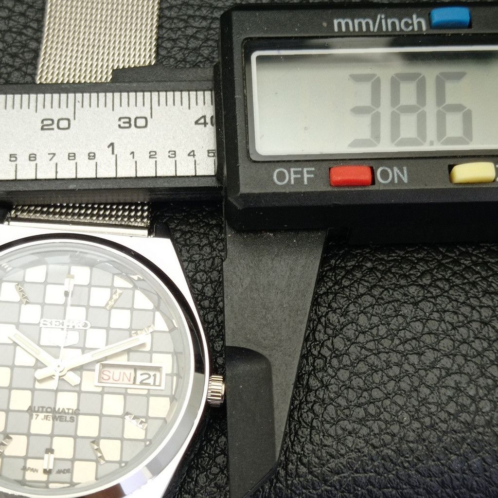 Seiko REFURBISHED VINTAGE SEIKO 5 AUTO JAPAN MENS WATCH a440201 Size 38 - 6 Thumbnail
