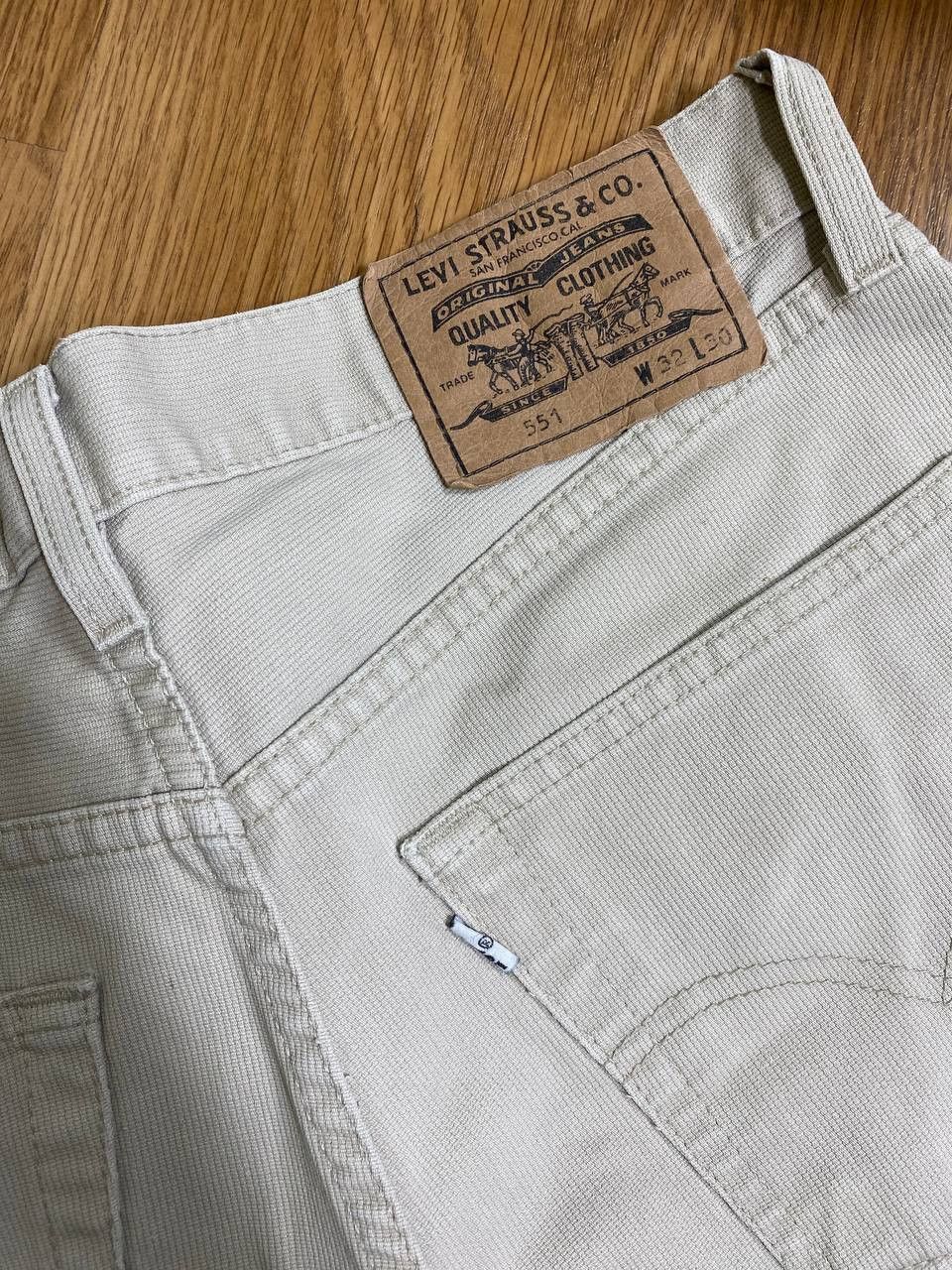 Levi's VINTAGE LEVIS 501 DISTRESS White WASH JEANS Size US 32 / EU 48 - 4 Thumbnail
