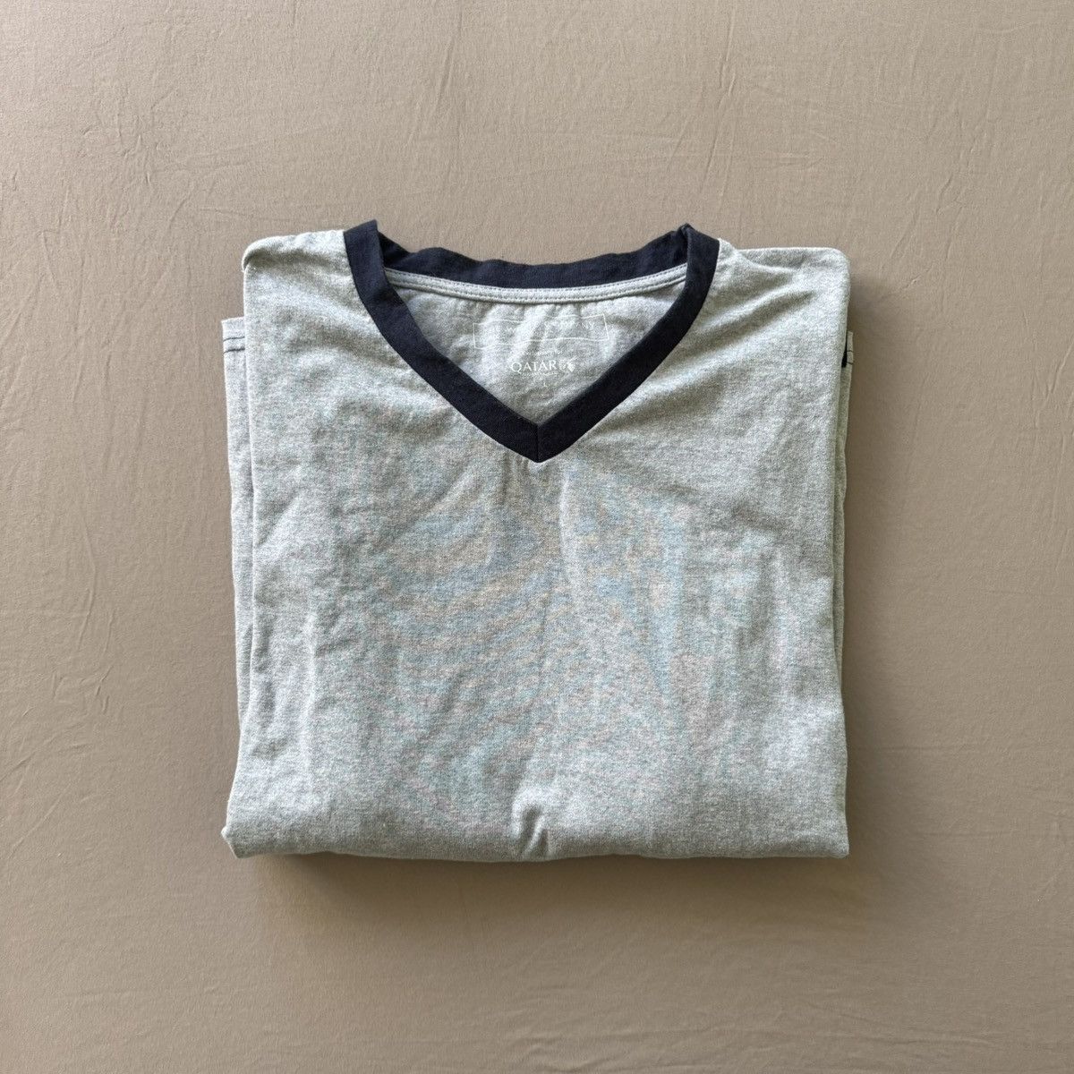 Other the white company Qatar Airways Business Class Pajama Shirt Size US L / EU 52-54 / 3 - 1 Thumbnail
