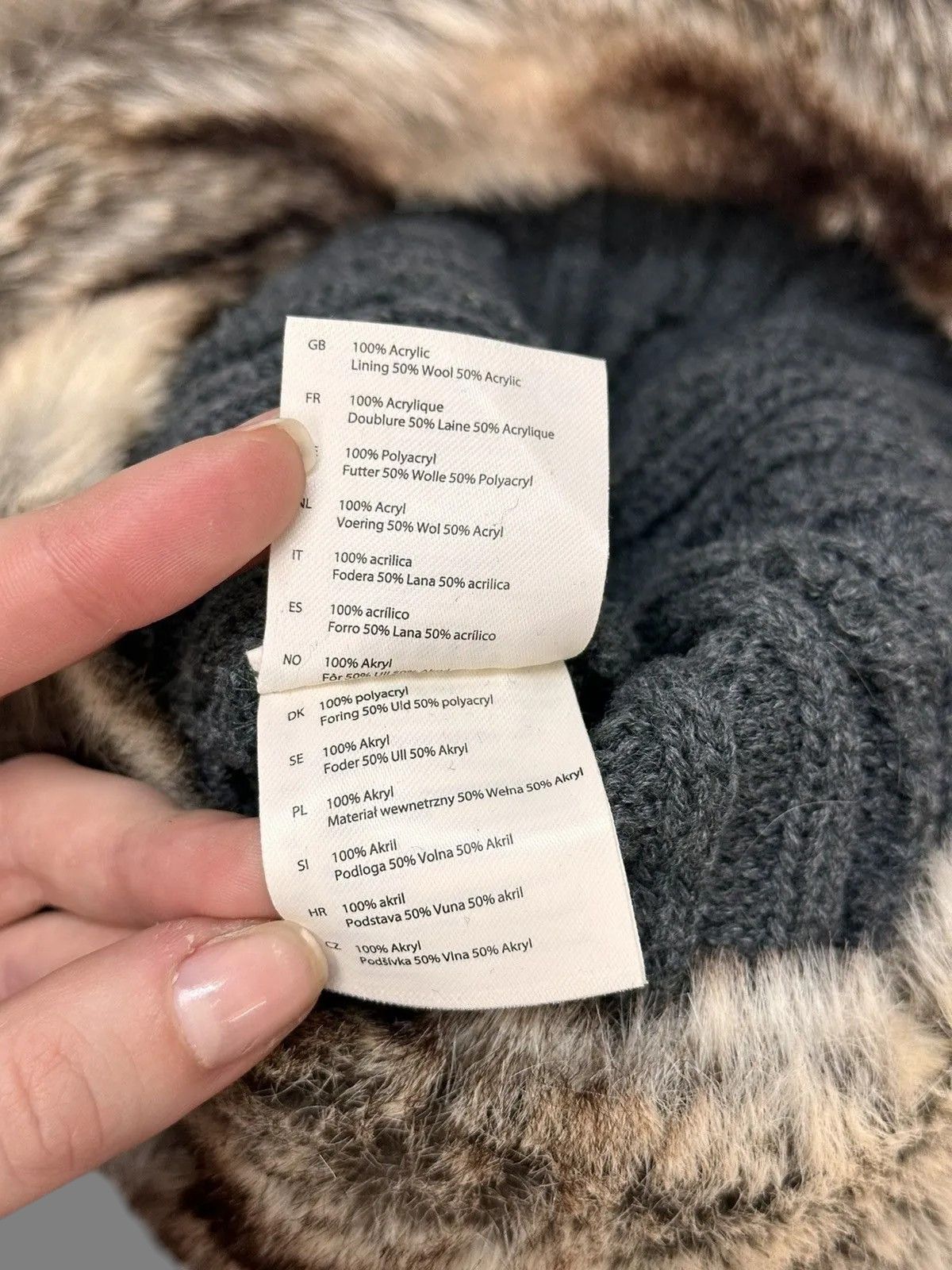If Six Was Nine Vintage Barts Gray Knit Hat with Fur Trim Y2K One Size Size ONE SIZE - 10 Thumbnail