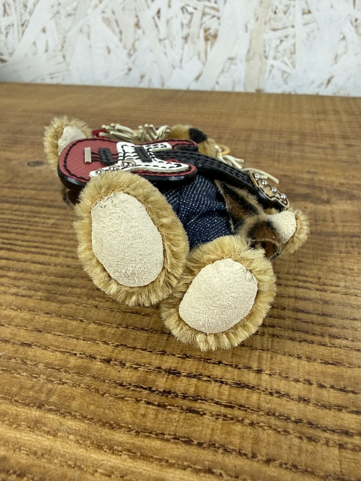 Prada Prada 2011 Limited Edition Guitar Rocker Bear Keyholder Size ONE SIZE - 6 Thumbnail