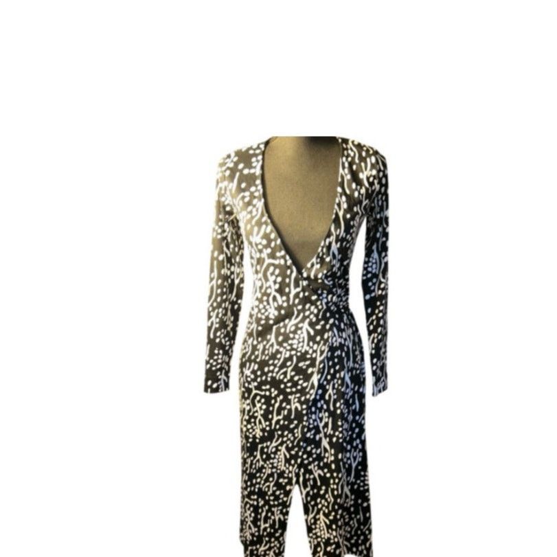 Diane von Furstenberg Diane Von Furstenberg BLK & White Wrap Dress XX Small NWT Size XXS / US 00 / IT 34 - 1 Thumbnail