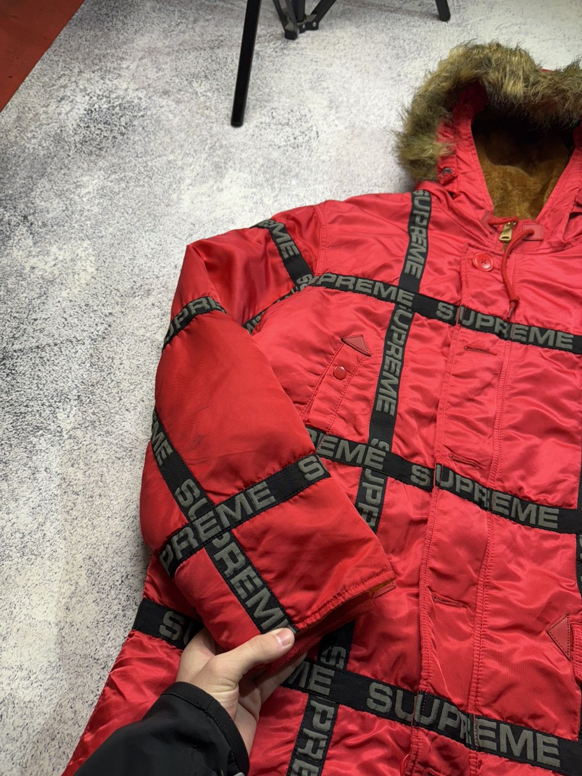 Supreme Supreme Logo Tape N-3B Parka Size US M / EU 48-50 / 2 - 9 Thumbnail