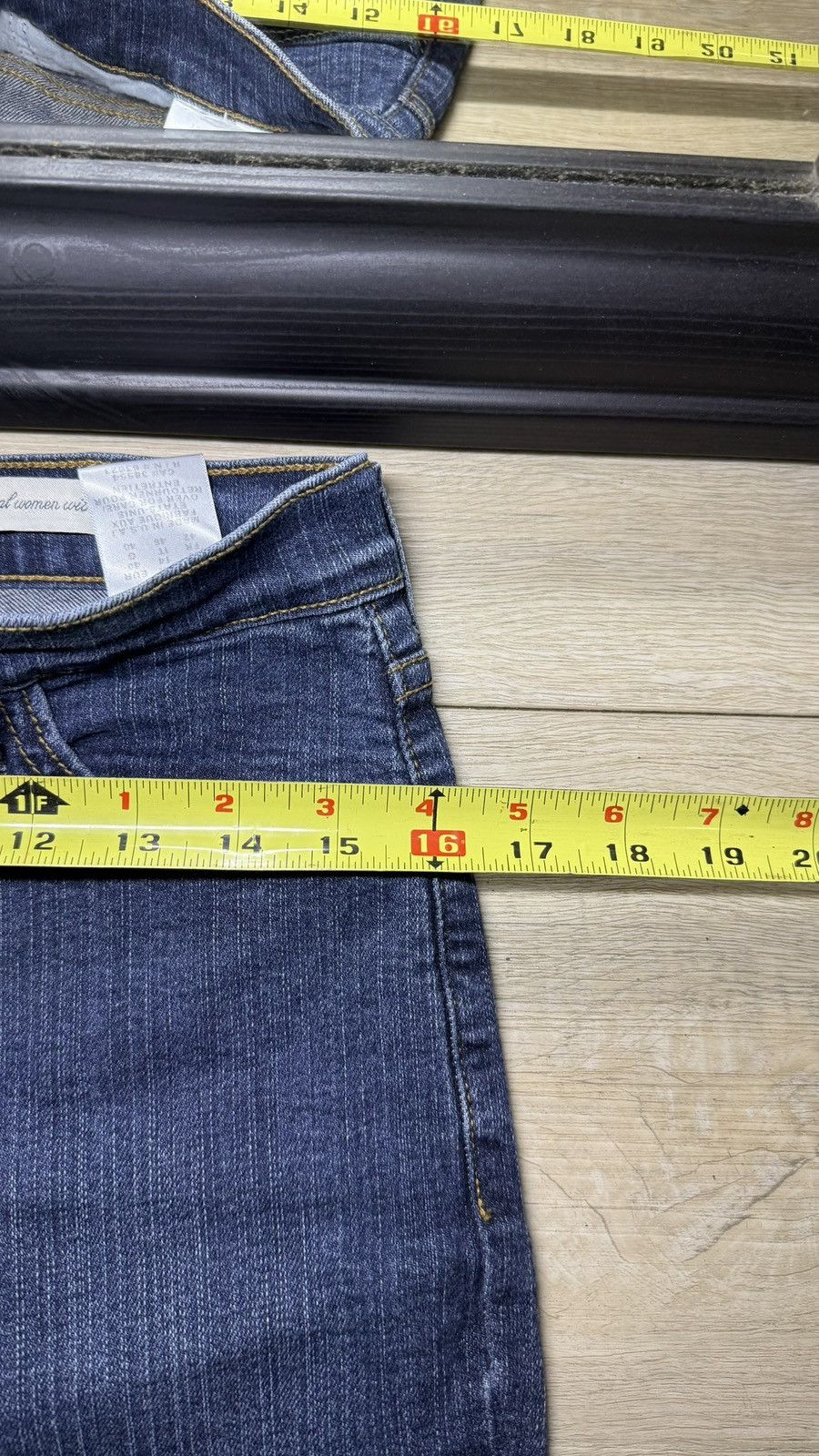 Rock & Republic Y2K 2000s NYDJ Embroidered Dark Indigo Flared Denim Jeans Size 32" / US 10 / IT 46 - 5 Thumbnail