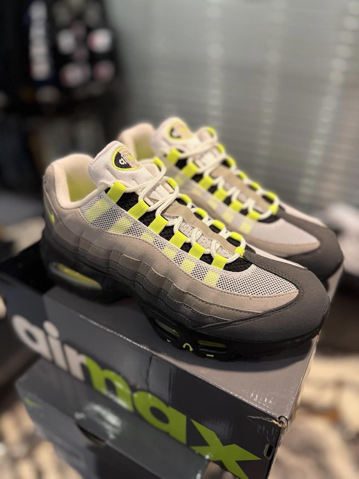 Nike Size 9 - Nike Air Max 95 OG 2025/2026 Neon (HM4740 001) Size US 9 / EU 42 - 6 Thumbnail