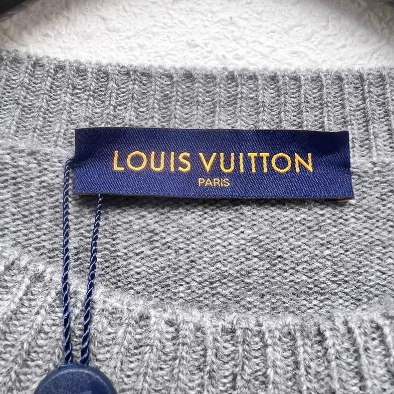 Louis Vuitton Louis Vuitton Mountain Tiger Cashmere Knitted LOGO Long-Sl Size US M / EU 48-50 / 2 - 3 Thumbnail