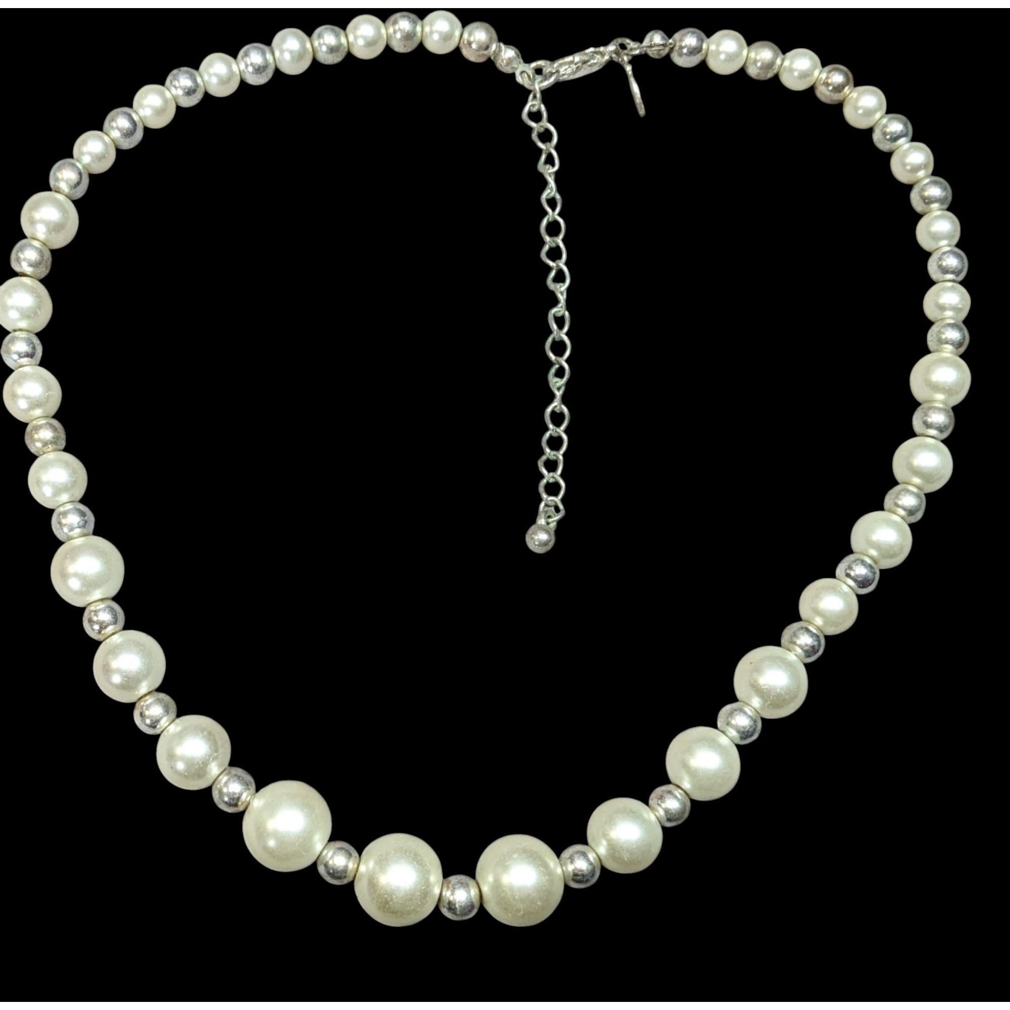 Other Vintage KR Marked Faux Pearl And Silver Tone Beaded Necklace Size ONE SIZE - 1 Thumbnail