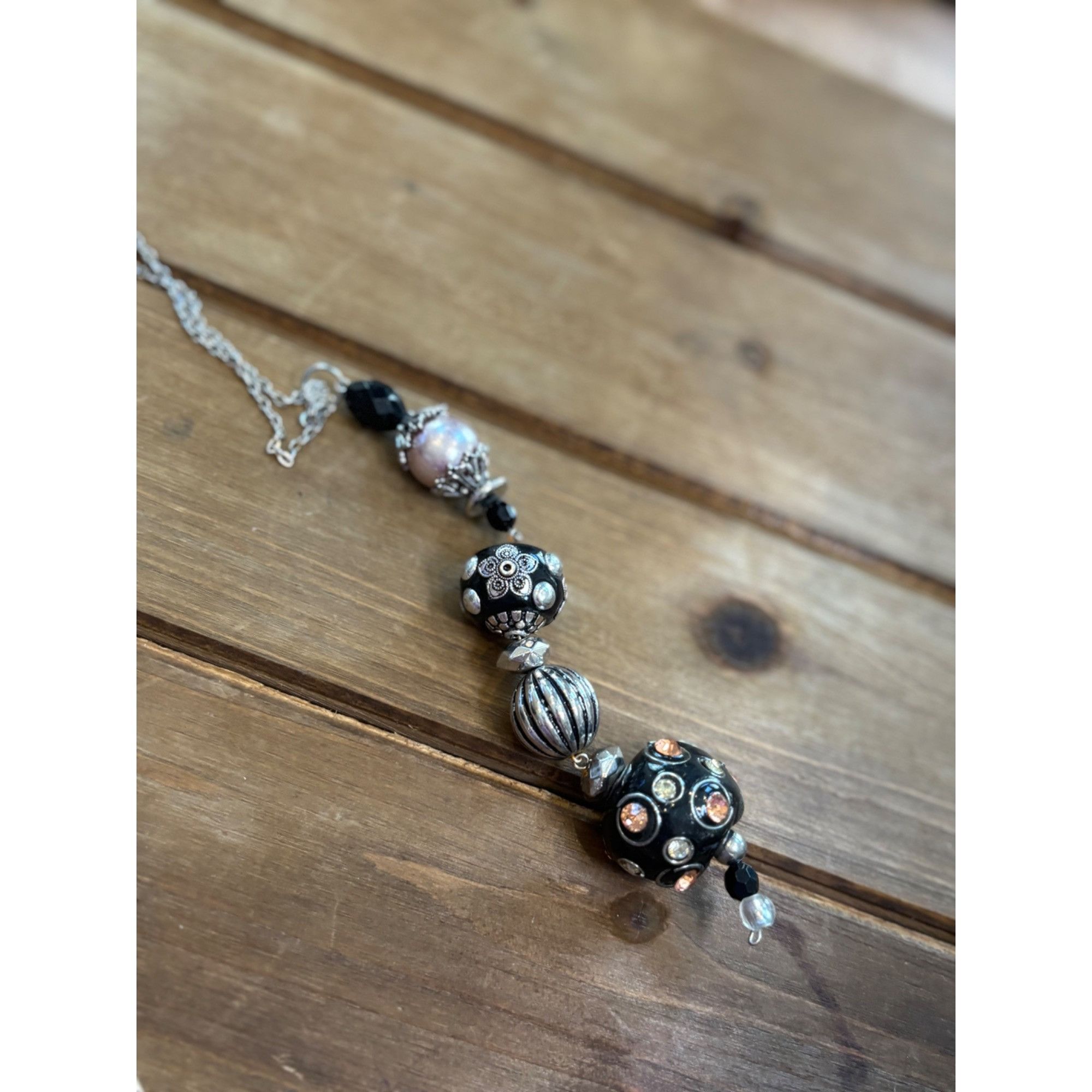 Other Handcrafted Beaded Pendant Necklace With Black & Silver Acce Size ONE SIZE - 6 Thumbnail