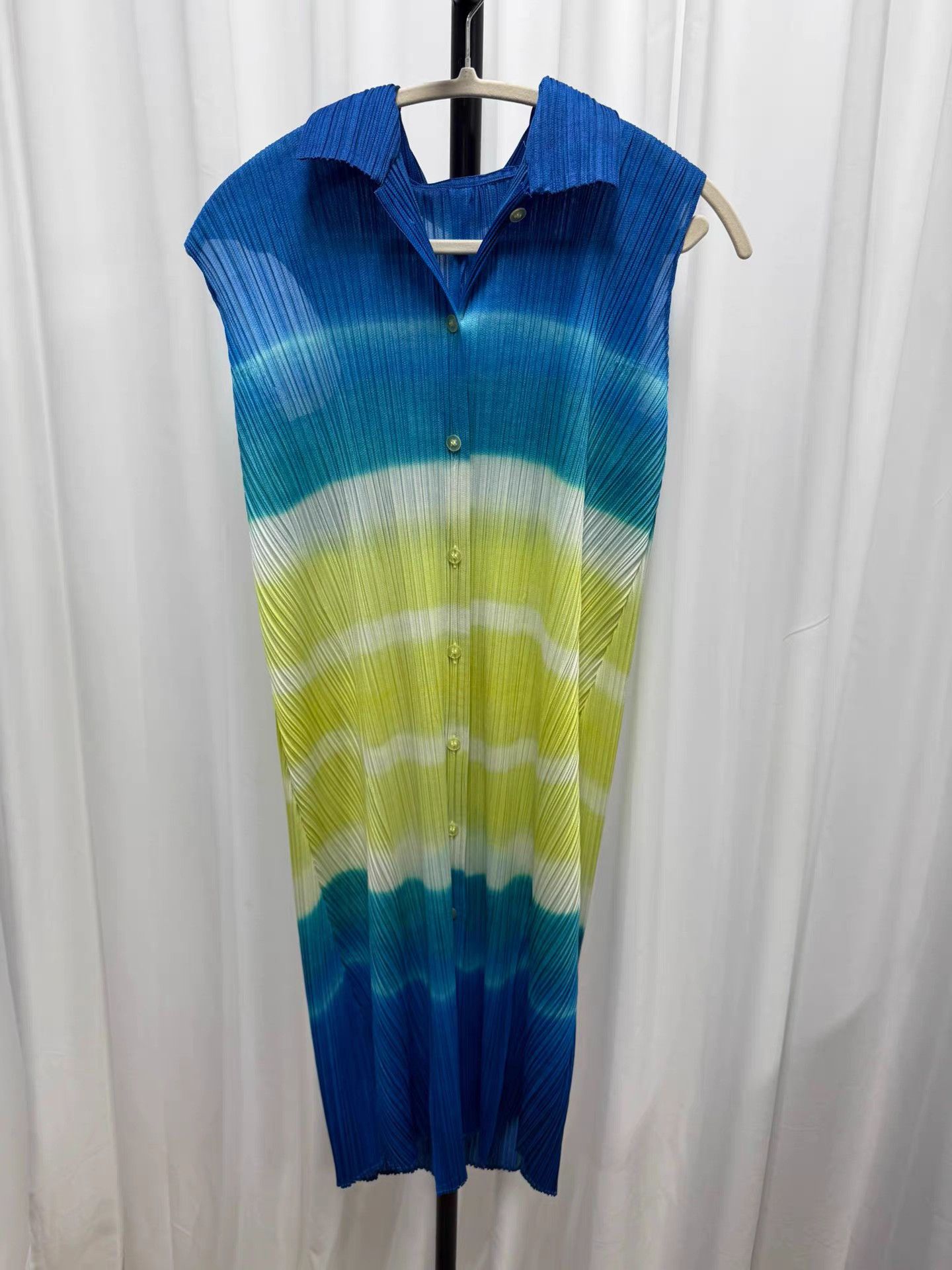 Issey Miyake Issey miyake pleats please Gradient Colorblock Dress K20 Size M / US 6-8 / IT 42-44 - 1 Thumbnail