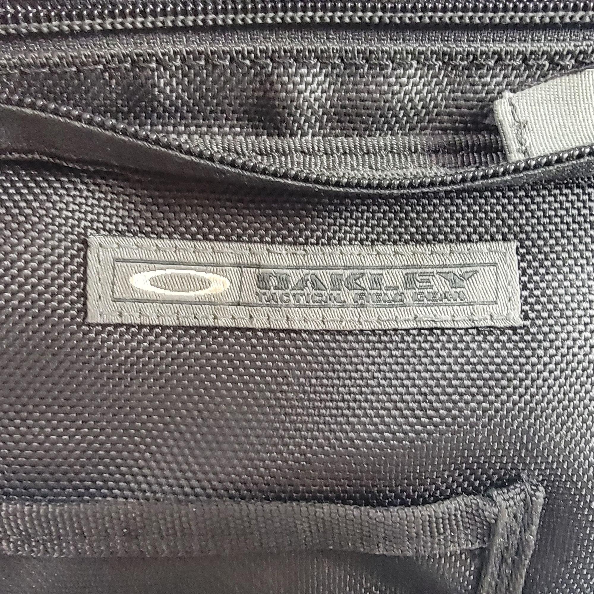 Oakley Oakley Tactical Field Gear Camouflage Black Messenger Bag Ca Size ONE SIZE - 5 Thumbnail