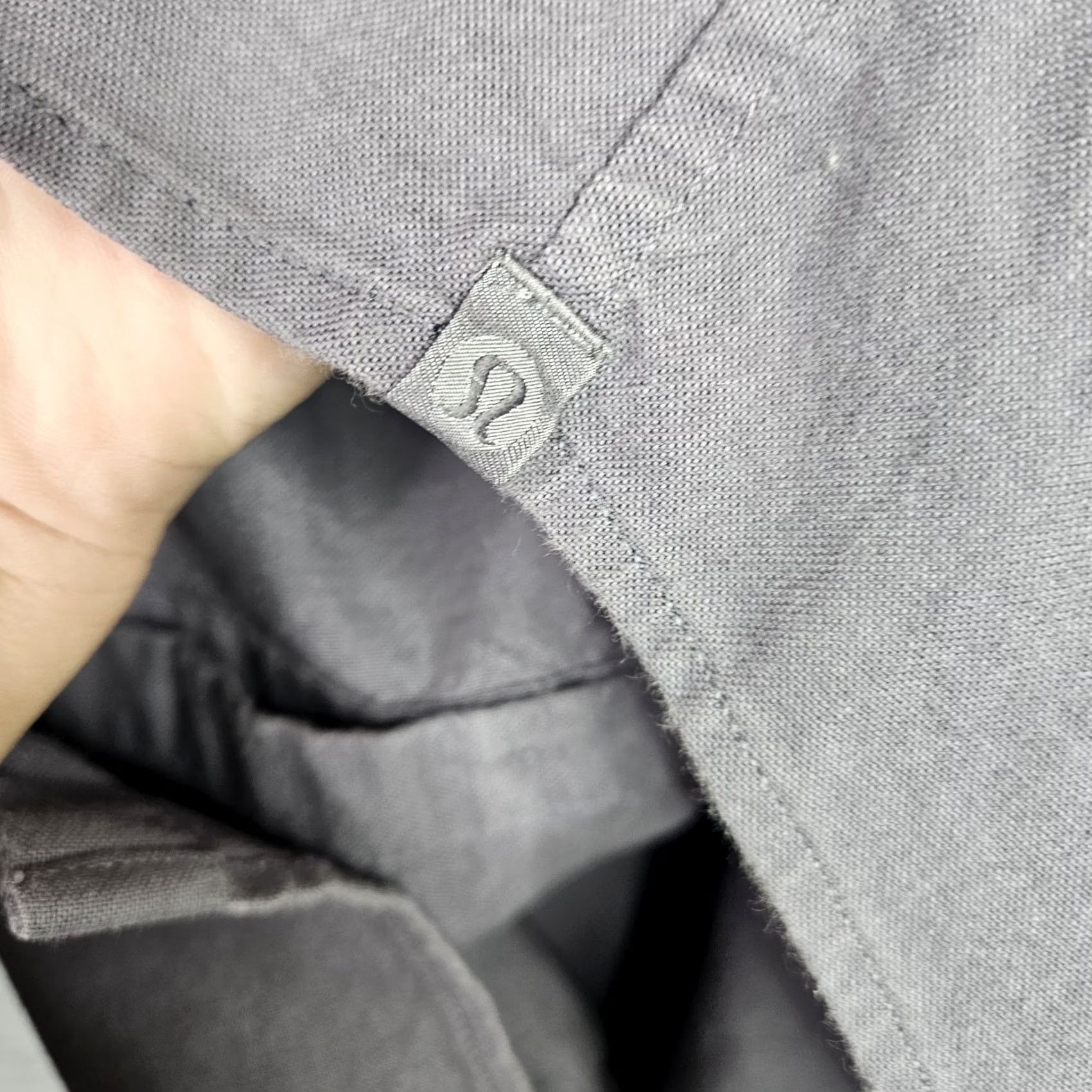 Lululemon Lululemon Purple Button-Down Long Sleeve One Pocket Front Shirt XXL Button-Up Men Purple Shirts Front Pocket Casual Shirt Lululemon Size US XXL / EU 58 / 5 - 5 Thumbnail