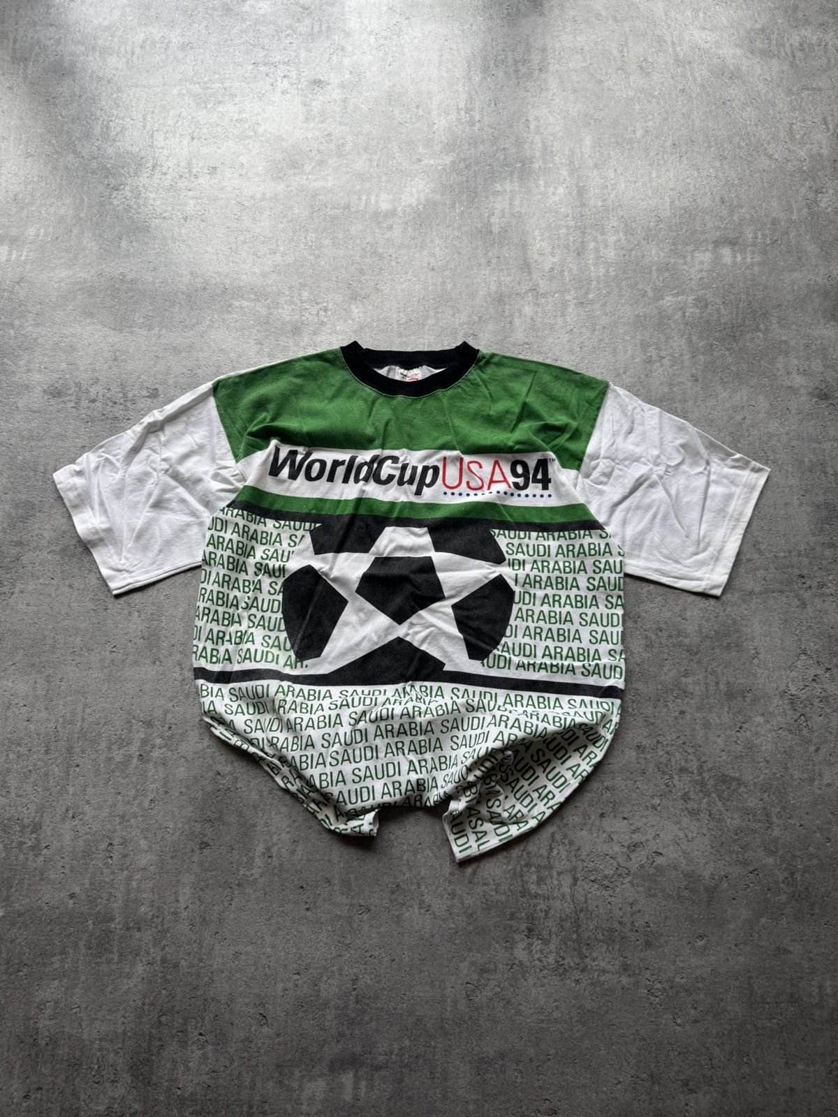 Vintage Vintage FIFA World Cup USA Saudi Arabia 1994 Promo Tee Size US L / EU 52-54 / 3 - 1 Thumbnail