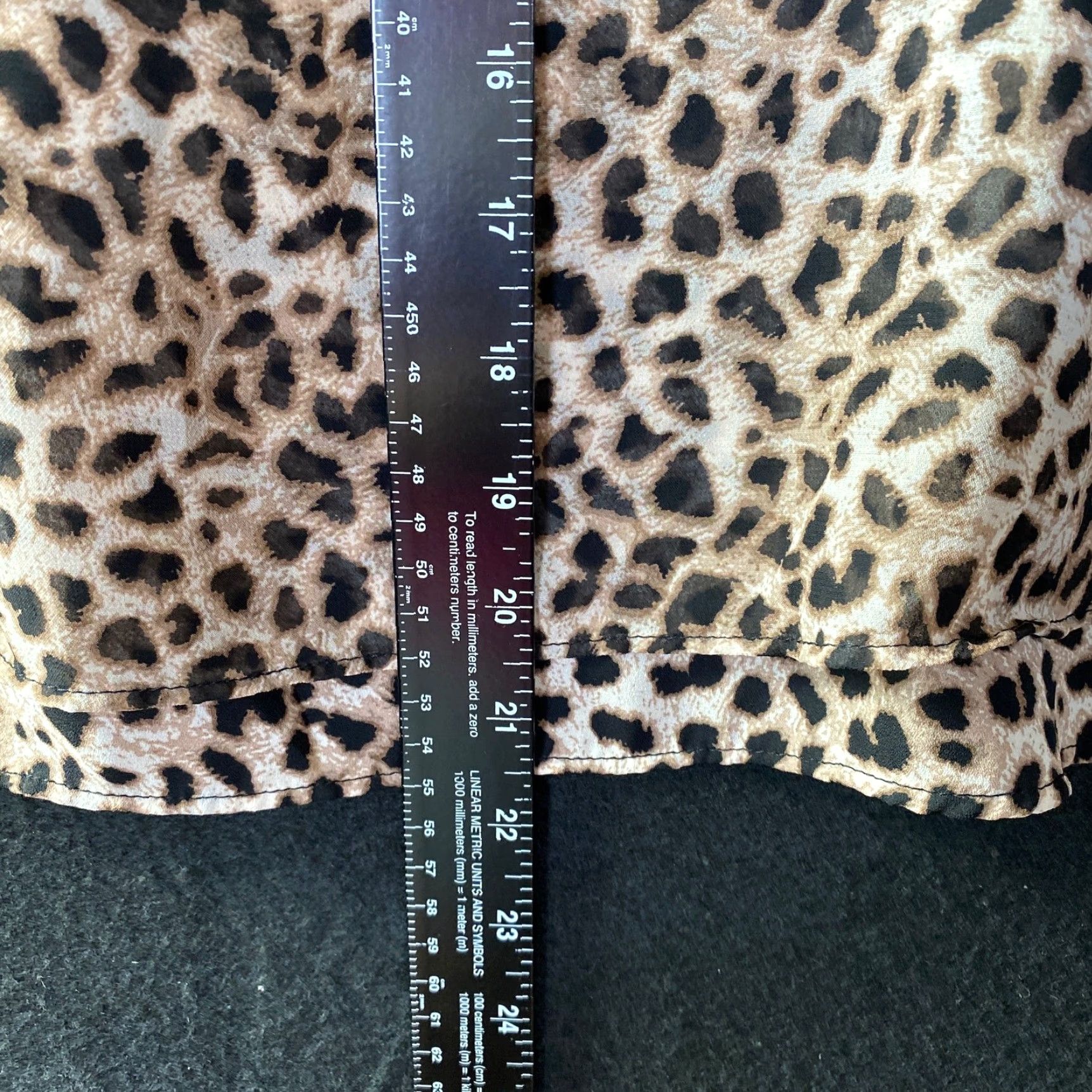 Torrid Torrid Blouse Black Animal Print Tank V-Neck Flowy 00 Womens Sleeveless Jersey Polyester Shirt Pattern Casual Women's Clothing Size XXS / US 00 / IT 34 - 7 Thumbnail