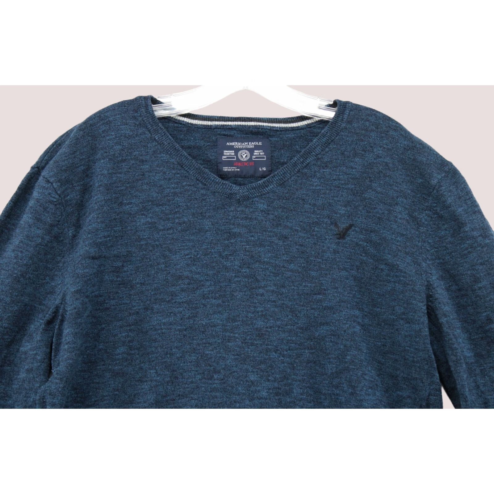 American Eagle Outfitters VINTAGE American Eagle Outfitters Sweater Mens Large Blue V-Neck Athletic Fit Pullover Modern Size US L / EU 52-54 / 3 - 1 Thumbnail