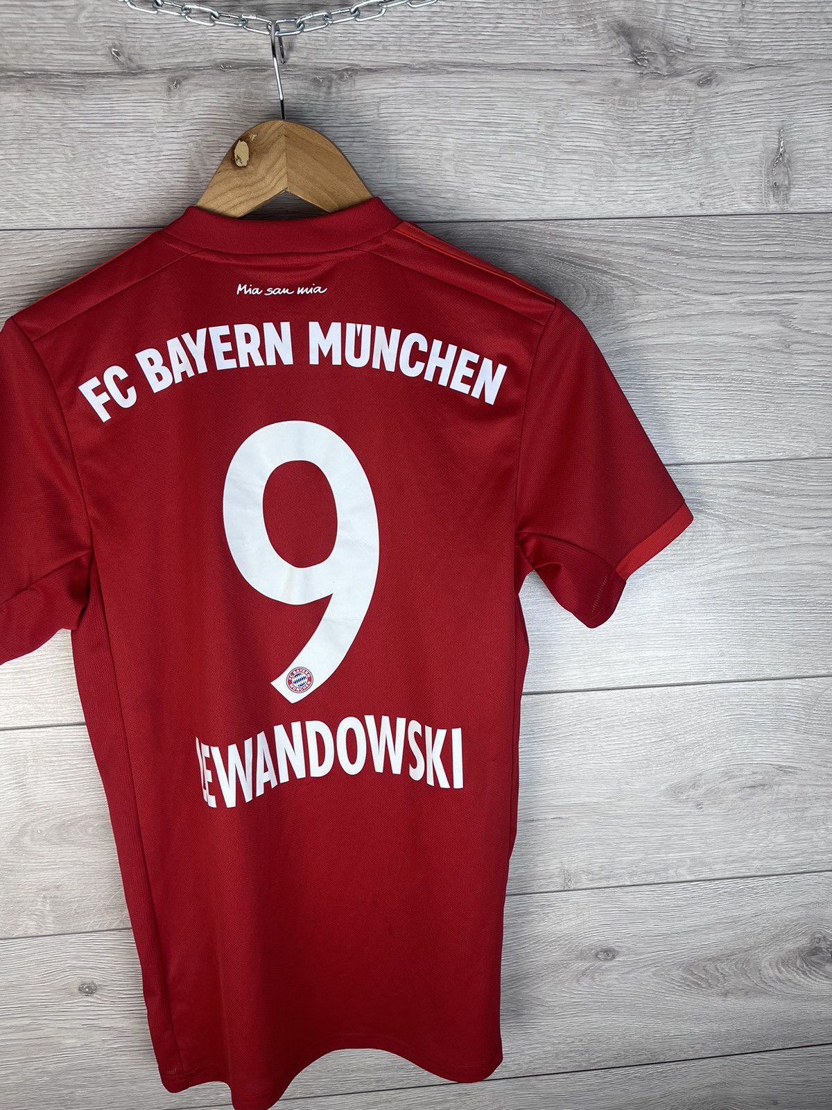 Adidas MENS JERSEY ADIDAS BAYERN MUNCHEN #9 LEVANDOWSKI 15/16s Size US XS / EU 42 / 0 - 21 Thumbnail