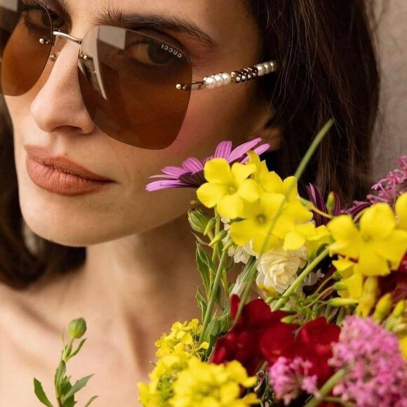 Gucci Gucci GG1923SA 003 Sunglasses Gold with Pearl Square Frame Size ONE SIZE - 2 Thumbnail