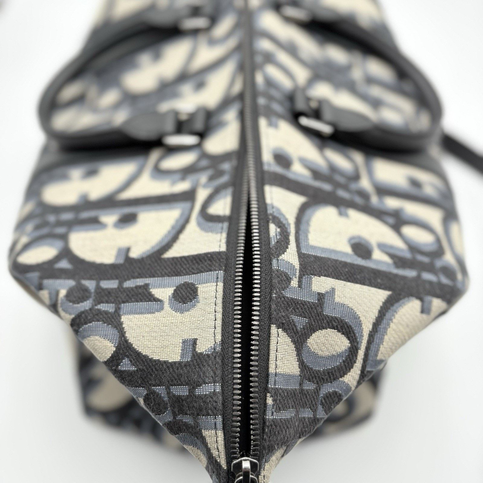 Dior Dior Oblique Jacquard Maxi Weekender 40 Bag | SUPER CLEAN! Size ONE SIZE - 17 Thumbnail
