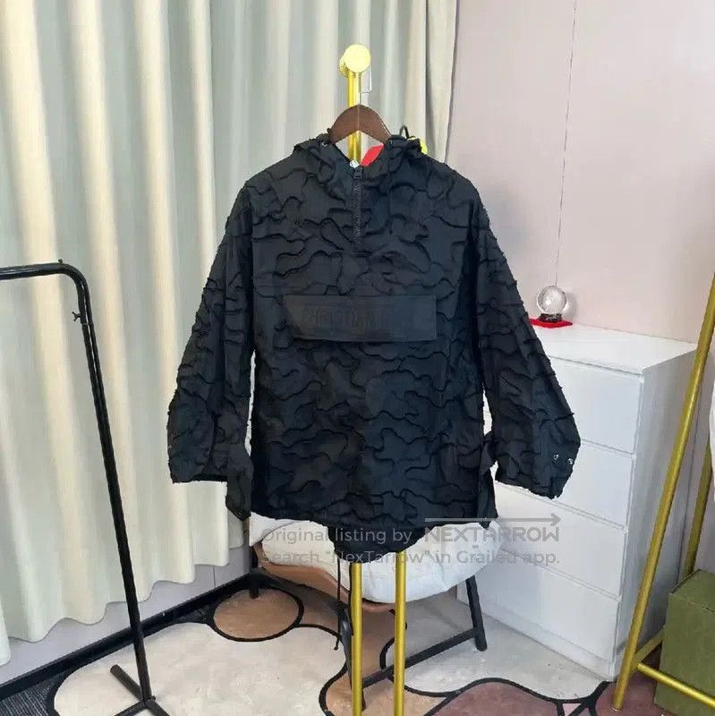 Dior Dior Black Hooded Women's Jacket . Size XS / US 0-2 / IT 36-38 - 1 Thumbnail