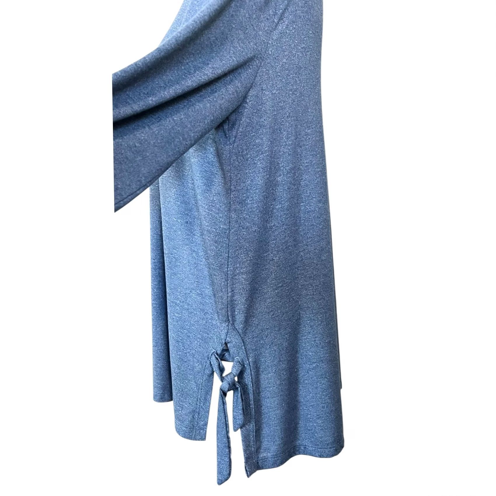 Soft Surroundings Soft Surroundings Tie The Knot Tunic Top Blue Soft Stretch Lightweight Women’s L Shirt Long Sleeve Blue Womens L Tunic T-Shirt-Style Size L / US 10 / IT 46 - 3 Thumbnail