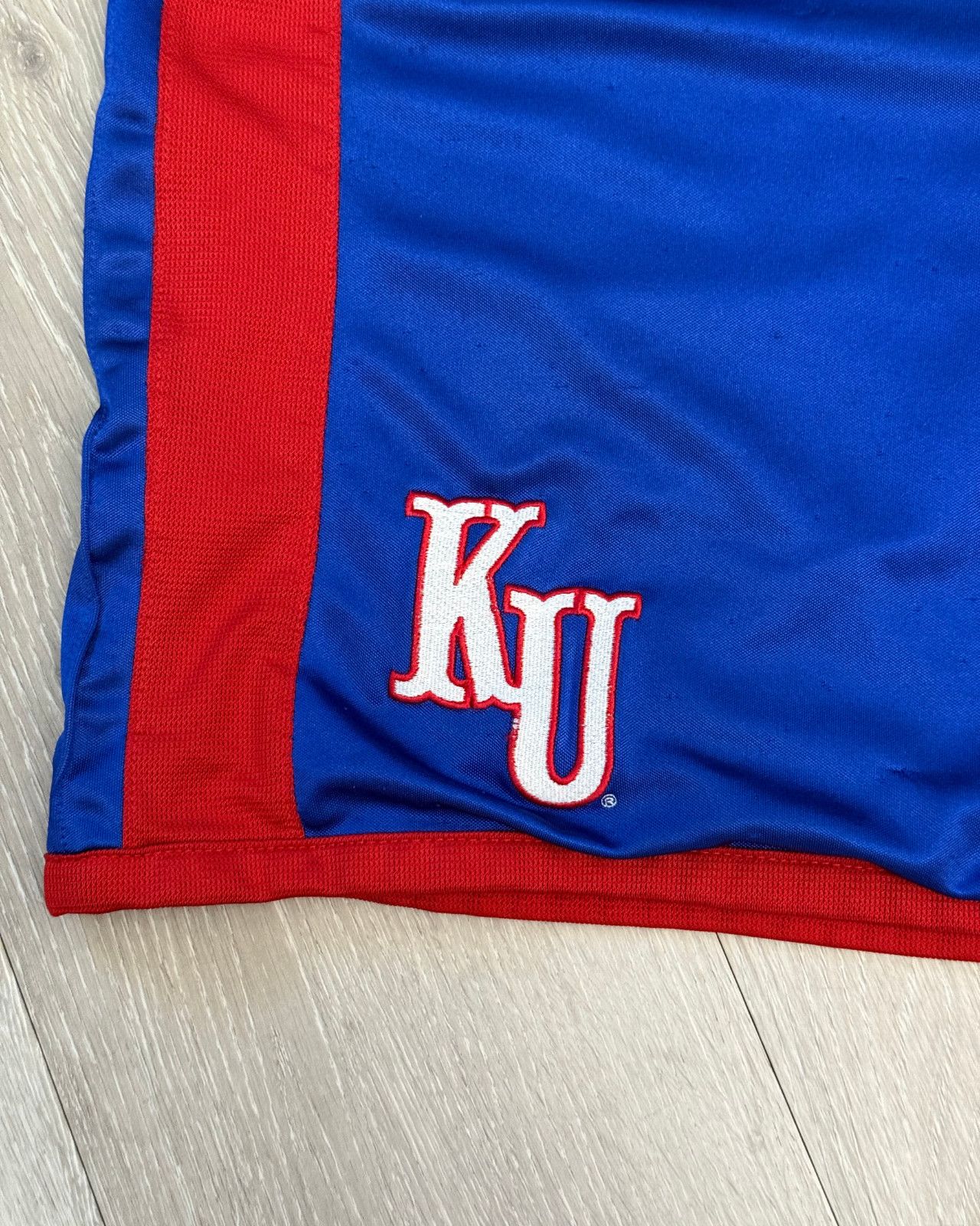 Nike × Vintage Vintage Nike Kansas University Jayhawks Basketball Shorts XL Size US 32 / EU 48 - 5 Thumbnail