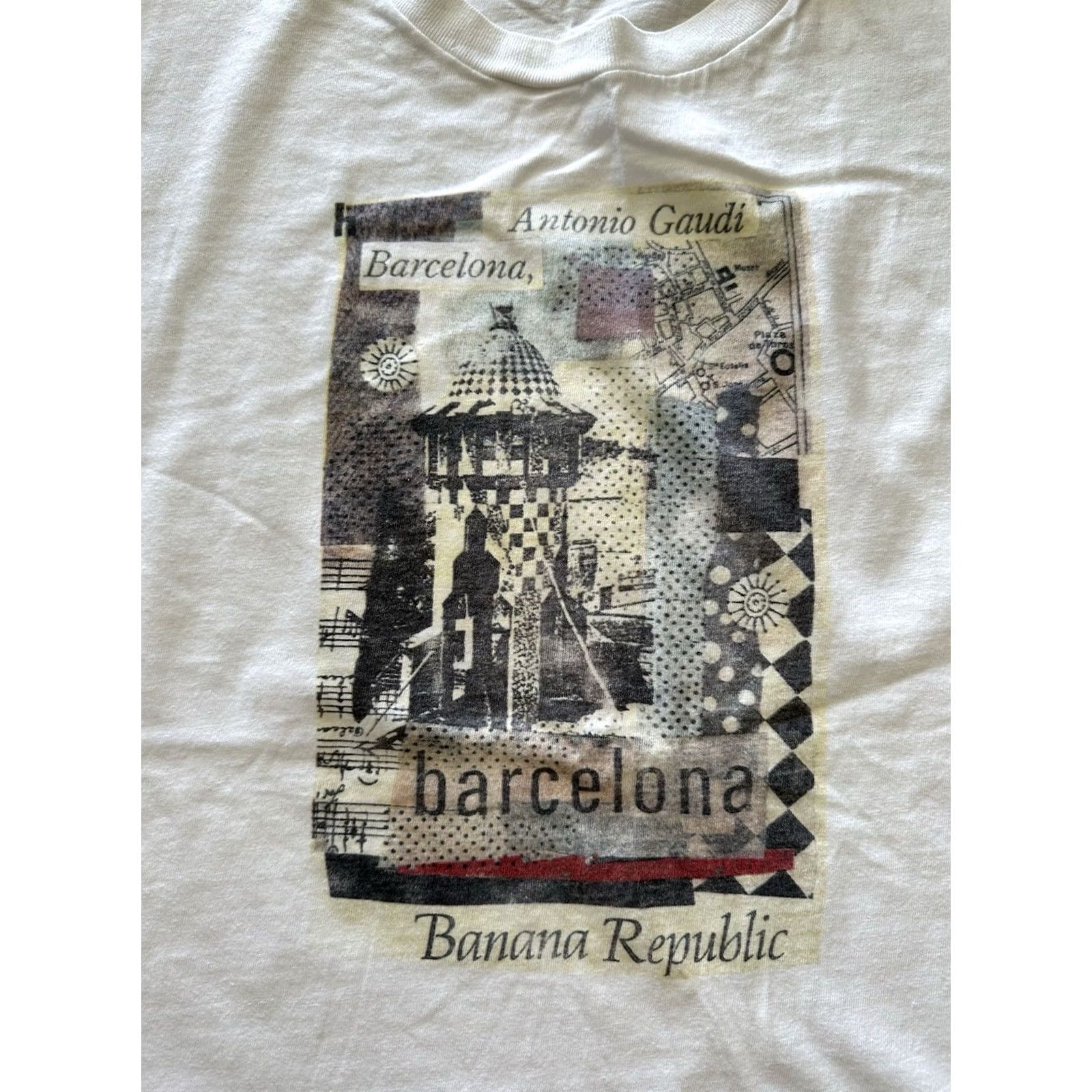 Banana Republic VINTAGE Banana Republic Barcelona Graphic Single Stitch T-Shirt XL Men White Cotton Crew Neck Short Sleeve 90s 80s Barcelona Lion Size US XL / EU 56 / 4 - 2 Thumbnail