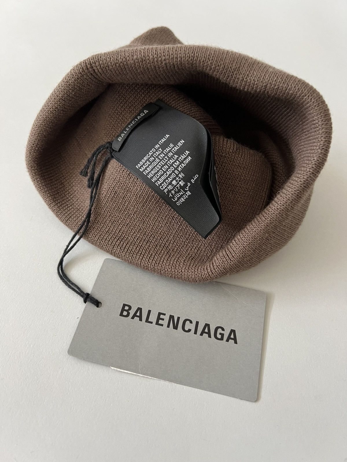 Balenciaga Balenciaga 3B Sport Icon Beanie Hat in brown Size ONE SIZE - 2 Thumbnail