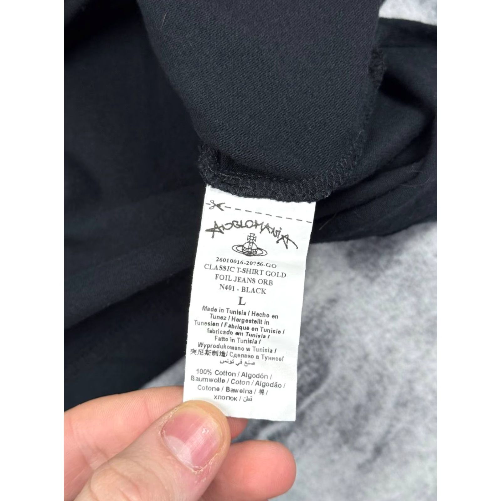 Vivienne Westwood Vivienne Westwood T-Shirt Men L Black Crew Neck Short Sleeve Logo Gold Foil Orb Big Logo Size US L / EU 52-54 / 3 - 7 Thumbnail