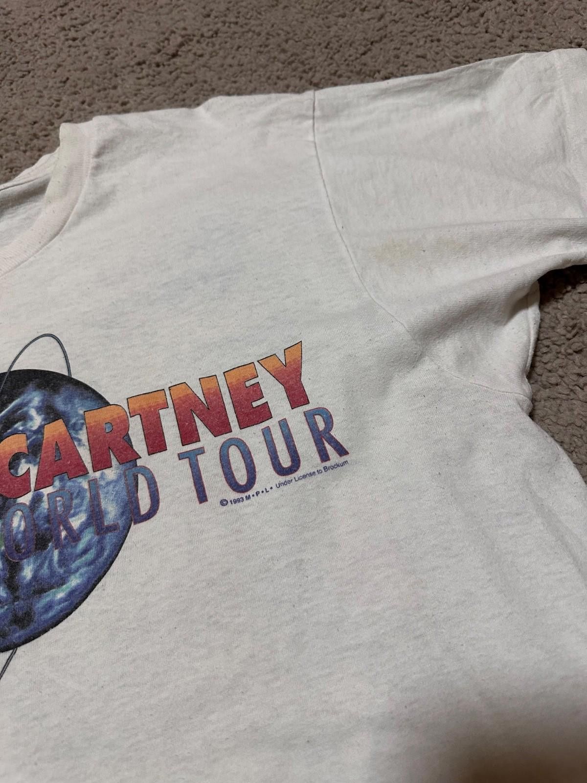 Fruit Of The Loom Vintage PAUL MCCARTNEY New World Tour 1993 Concert T-SHIRT Size US L / EU 52-54 / 3 - 4 Thumbnail