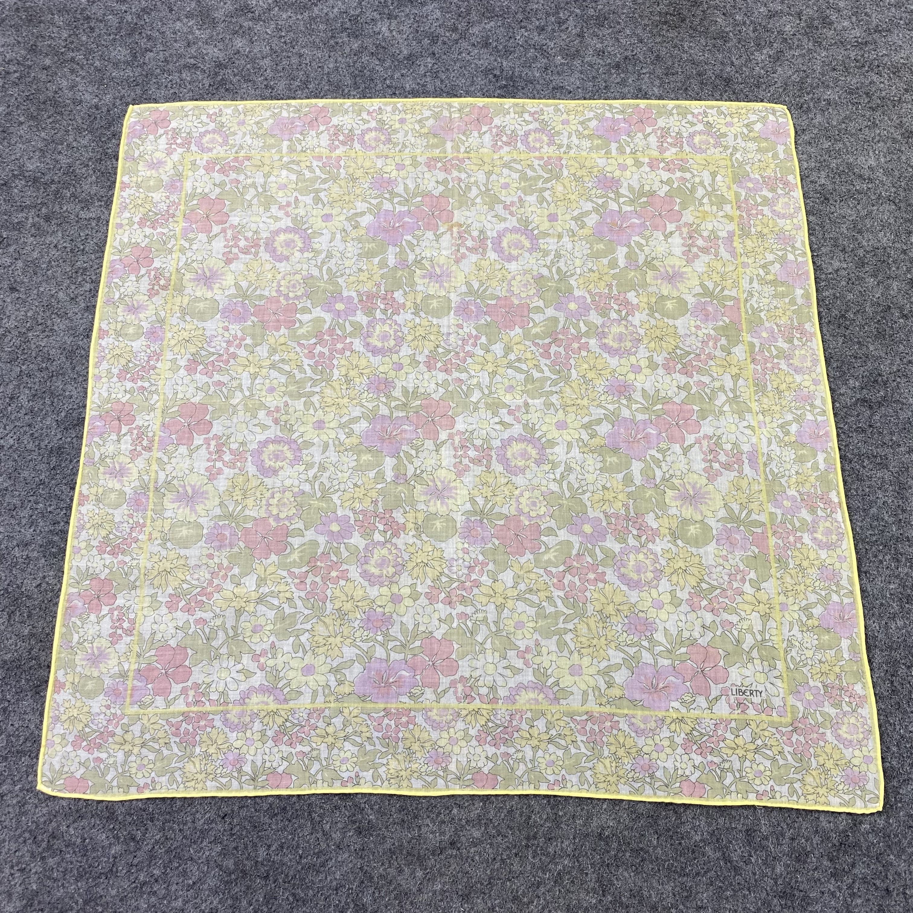 Liberty Liberty Handkerchief / Bandana / Neckerchief-B1554 Size ONE SIZE - 3 Thumbnail