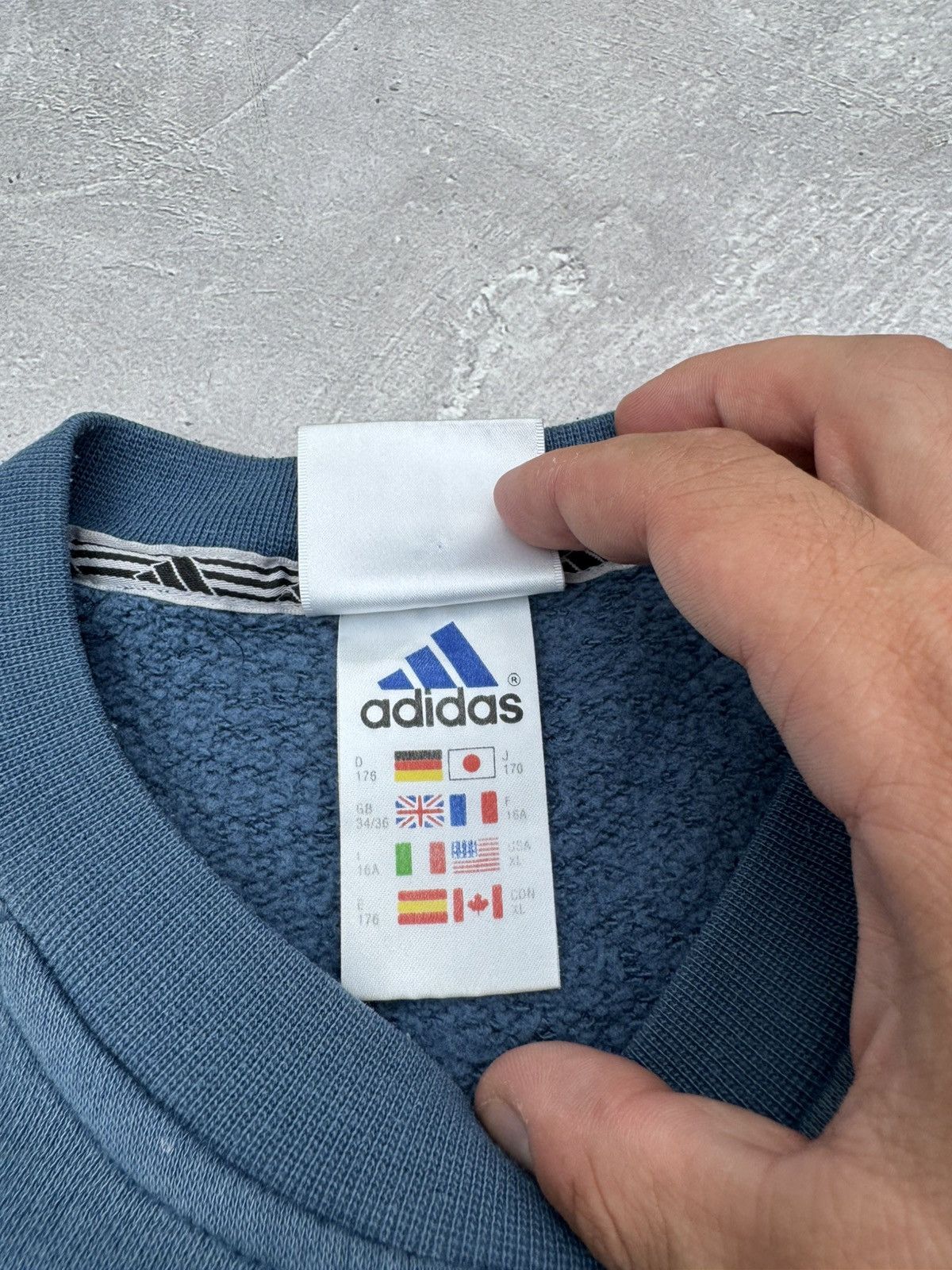 Adidas Vintage 00s Adidas Baggy Crewneck Sweatshirt Size US XL / EU 56 / 4 - 9 Thumbnail