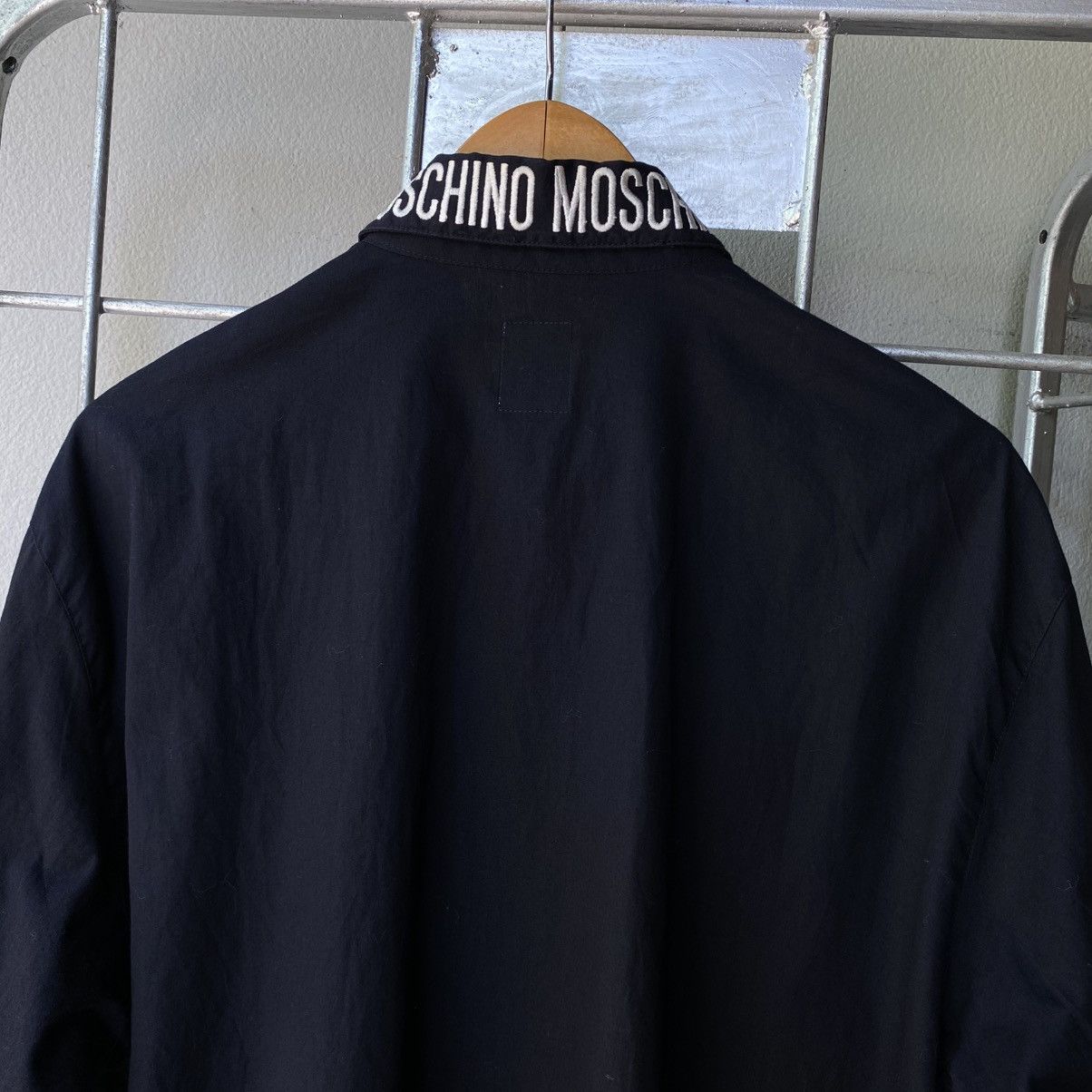 Moschino MOSCHINO Black Moschino Logo Collar Shirt Size L / US 10 / IT 46 - 7 Thumbnail