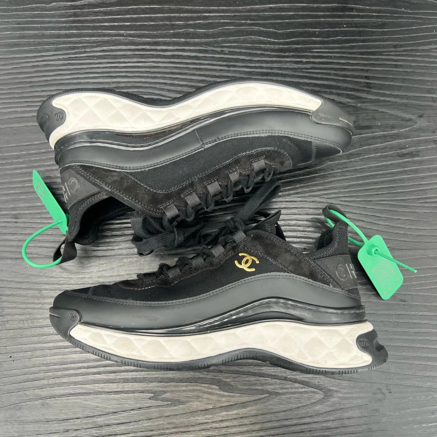 Chanel Chanel Black Logo Women's Sneakers 38 Size US 7 / IT 37 - 2 Thumbnail