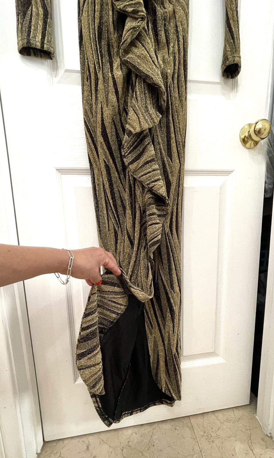 Other Gold & Black V- Neck Bodycon Dress For Night Out Size S / US 4 / IT 40 - 2 Thumbnail