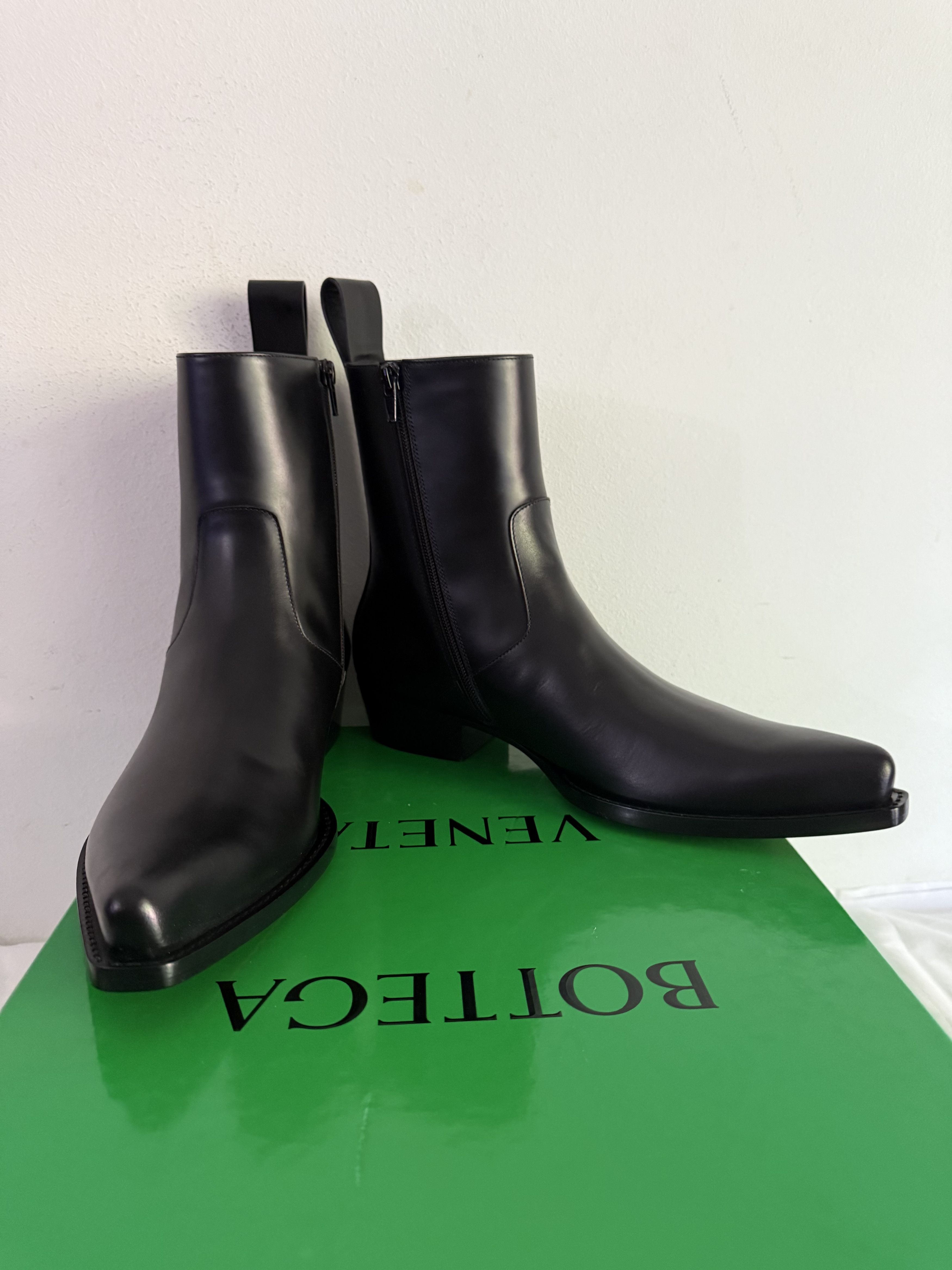 Bottega Veneta Leather Ankle Boots Zipped Size US 9 / EU 42 - 4 Thumbnail