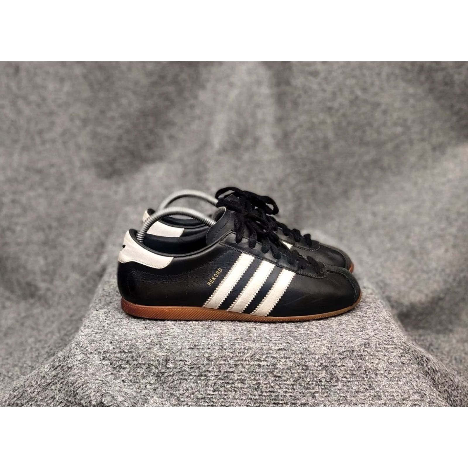 Adidas VINTAGE Adidas Originals Rekord Black Leather Sneaker 5.5 38 5 Adult Men Black Leather Sneaker Adidas Rekord Y2K Style Vintage Size US 6 / EU 39 - 4 Thumbnail