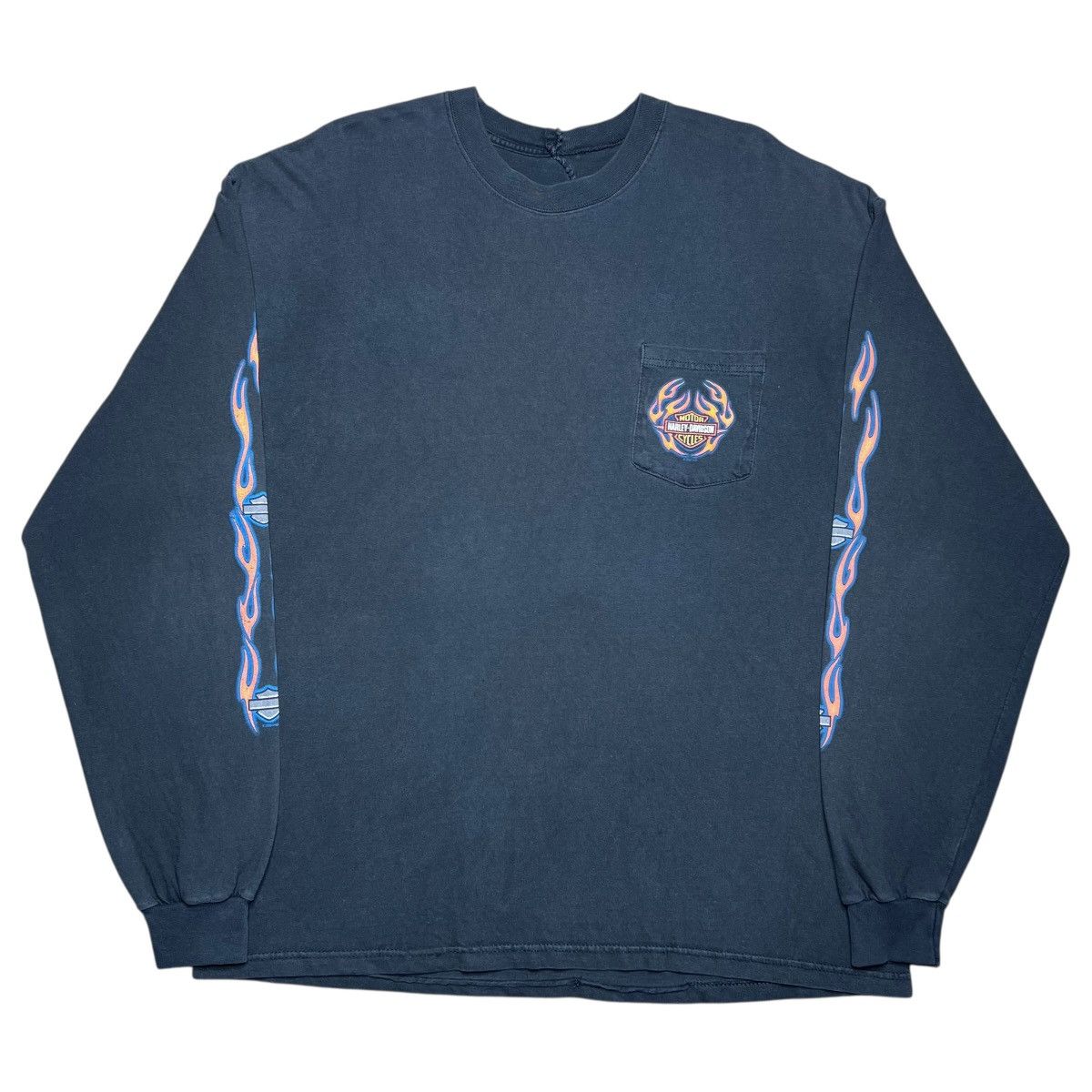 Harley Davidson Vintage 2003 Harley Davidson Flame Long Sleeve Pocket TShirt Size US XL / EU 56 / 4 - 1 Thumbnail