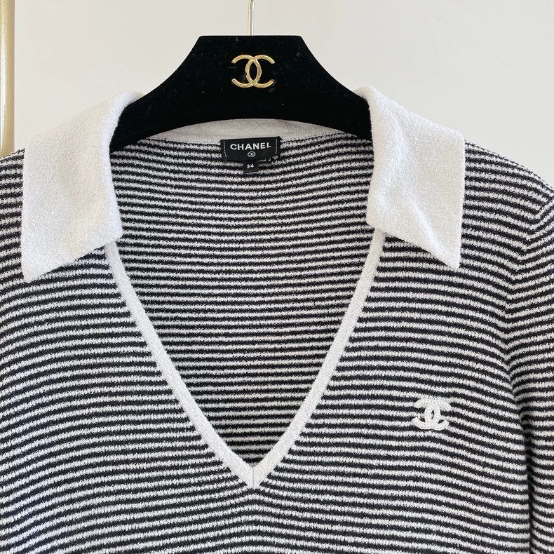 Chanel Chanel Black and white striped V-neck knitted dress 2504-Ne Size XXS / US 00 / IT 34 - 3 Thumbnail