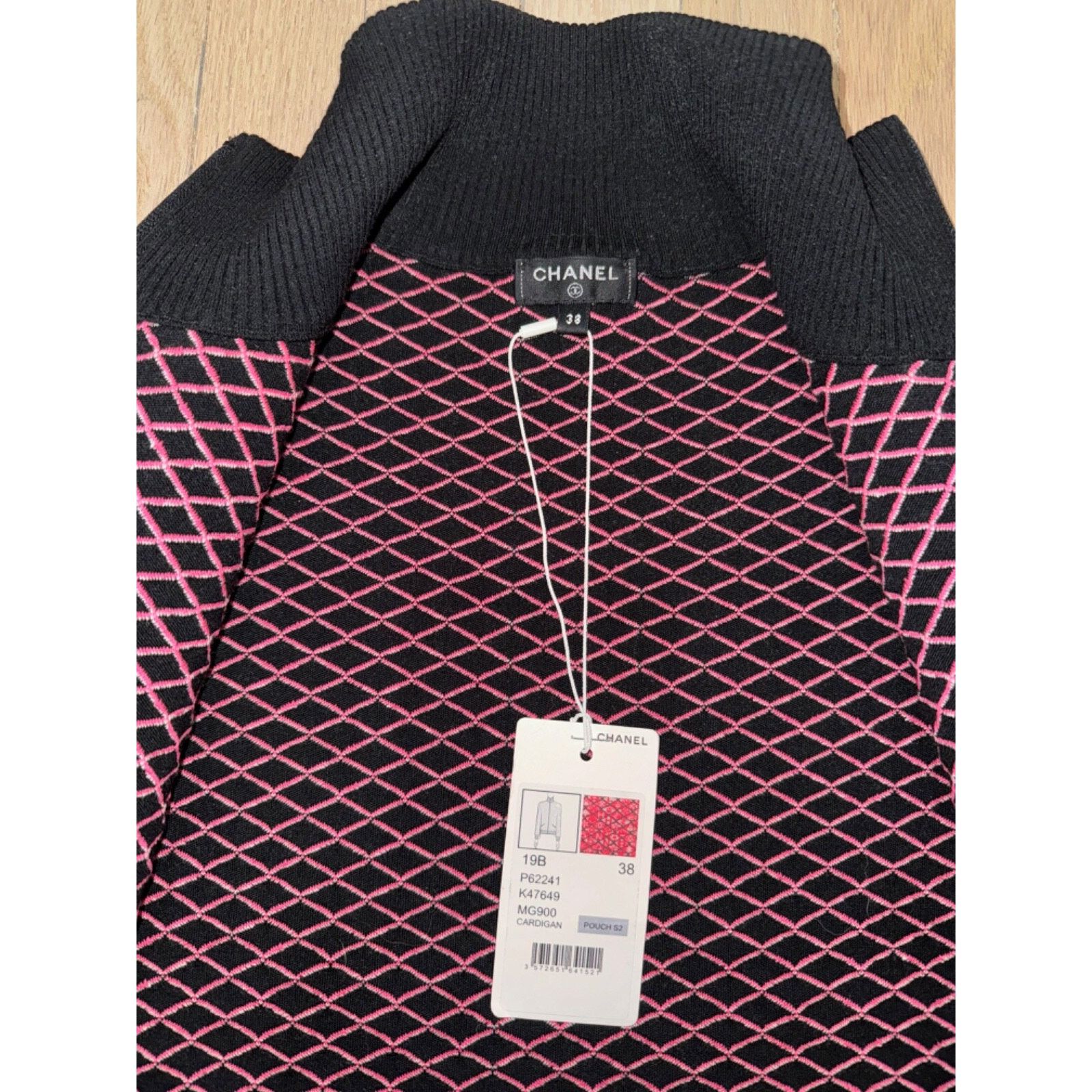 Chanel Chanel 19B Coco Neige Ski Pink Quilted Black Logo Wool Size XS / US 0-2 / IT 36-38 - 13 Thumbnail