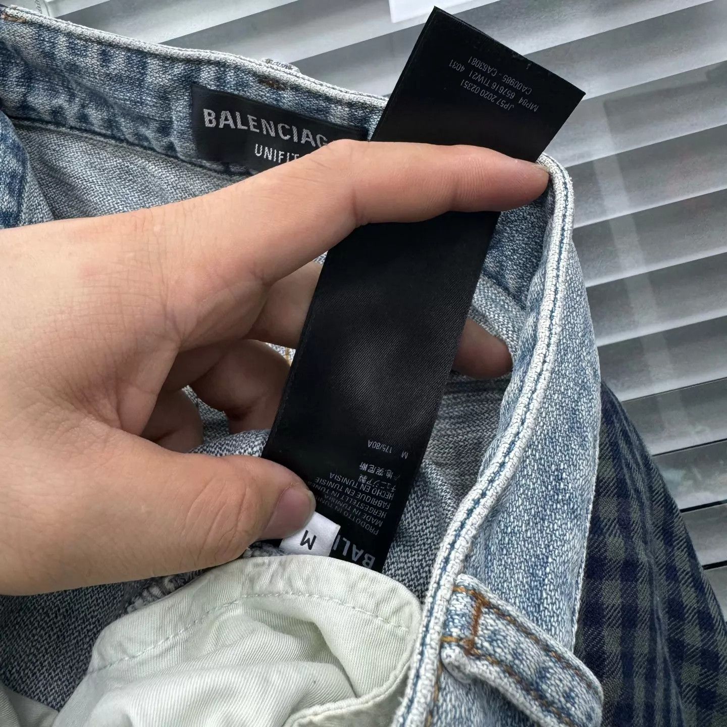 Balenciaga Balenciaga shirt-denim hybrid near new M Size US 32 / EU 48 - 5 Thumbnail